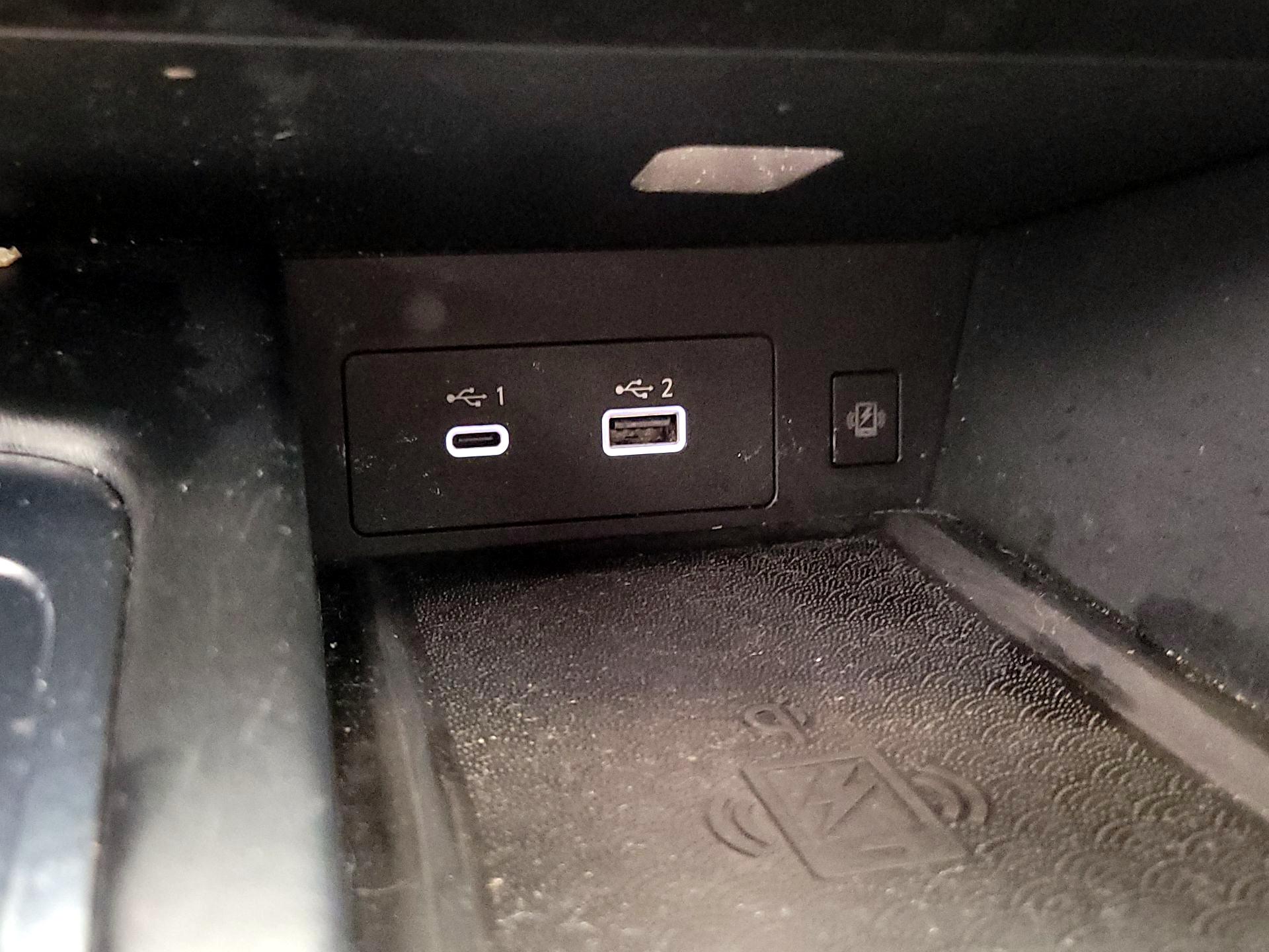 Thumbnail: 2023 INFINITI QX60 - 18