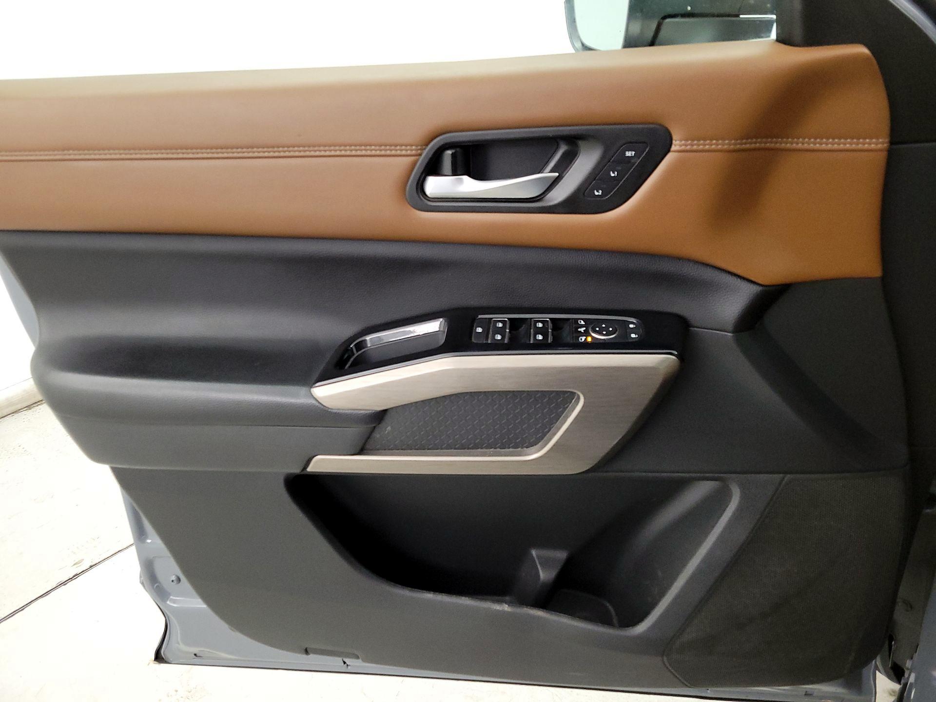 Thumbnail: 2023 Nissan Pathfinder - 12