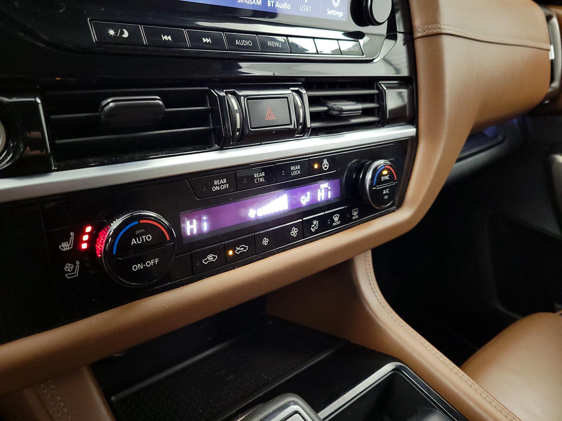 Thumbnail: 2023 Nissan Pathfinder - 17