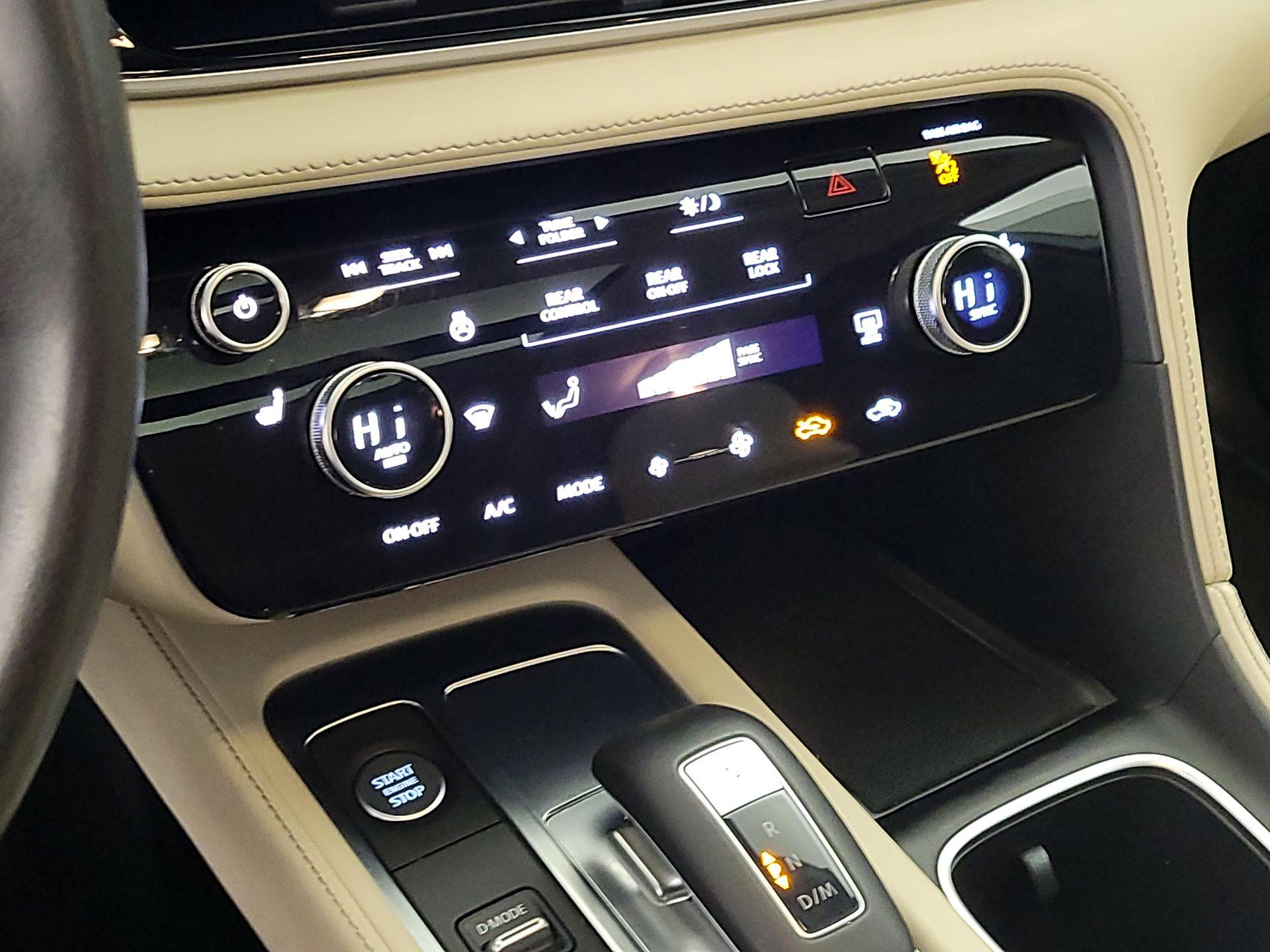 Thumbnail: 2023 INFINITI QX60 - 16