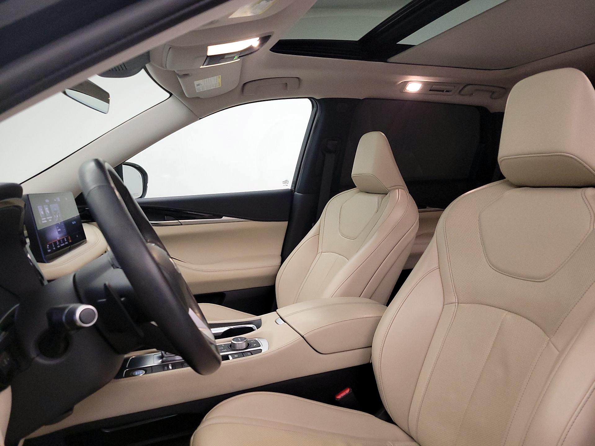 Thumbnail: 2023 INFINITI QX60 - 19