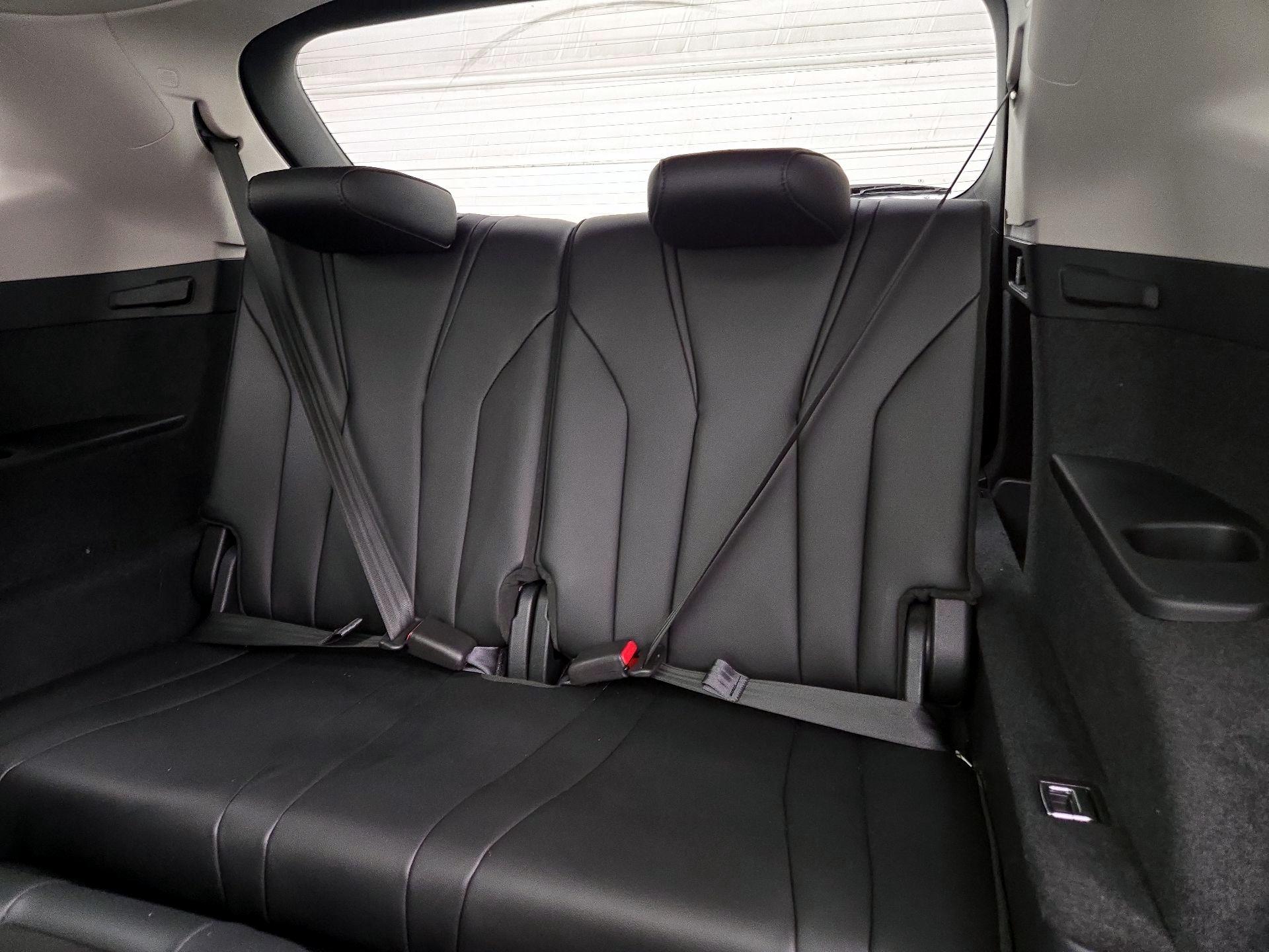 Thumbnail: 2023 Acura MDX - 20