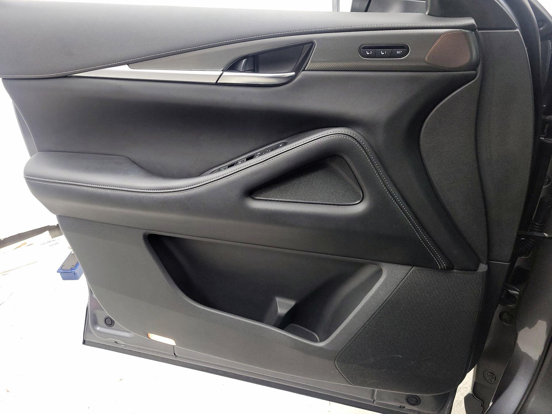 Thumbnail: 2023 INFINITI QX60 - 12