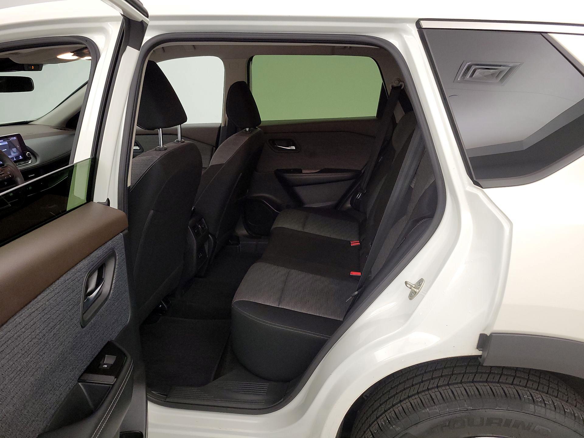 Thumbnail: 2023 Nissan Rogue - 19