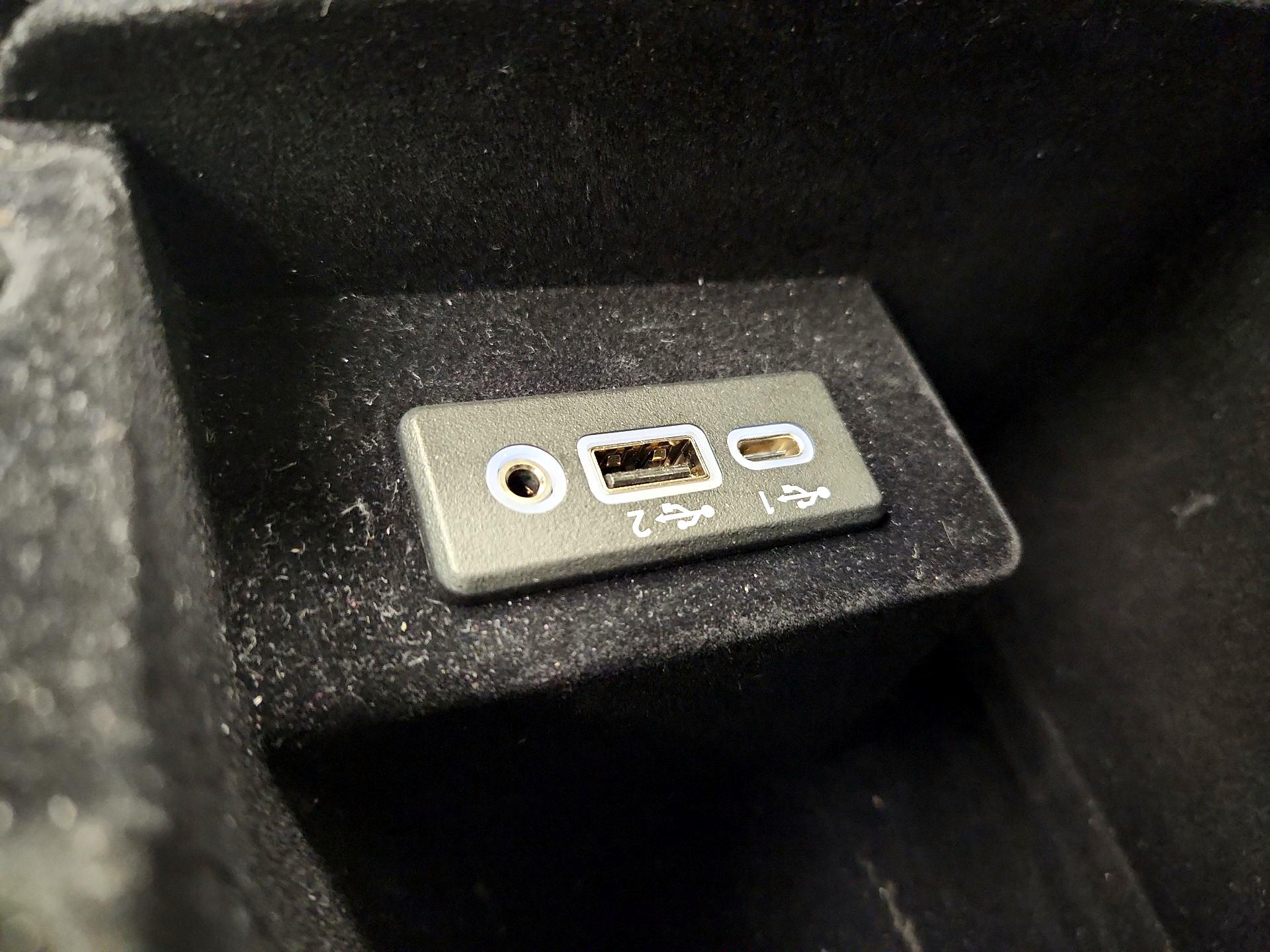 Thumbnail: 2022 INFINITI Q50 - 18