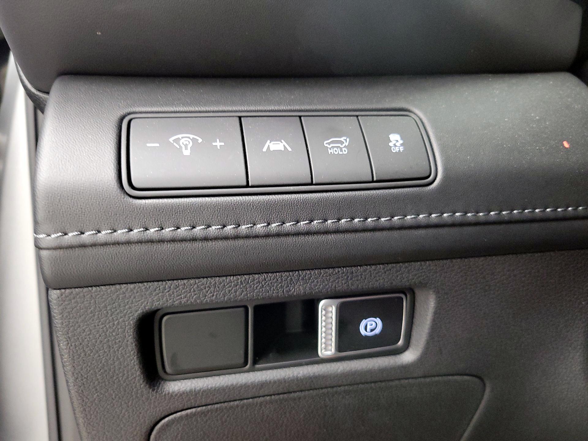 Thumbnail: 2022 Hyundai Santa Fe - 13