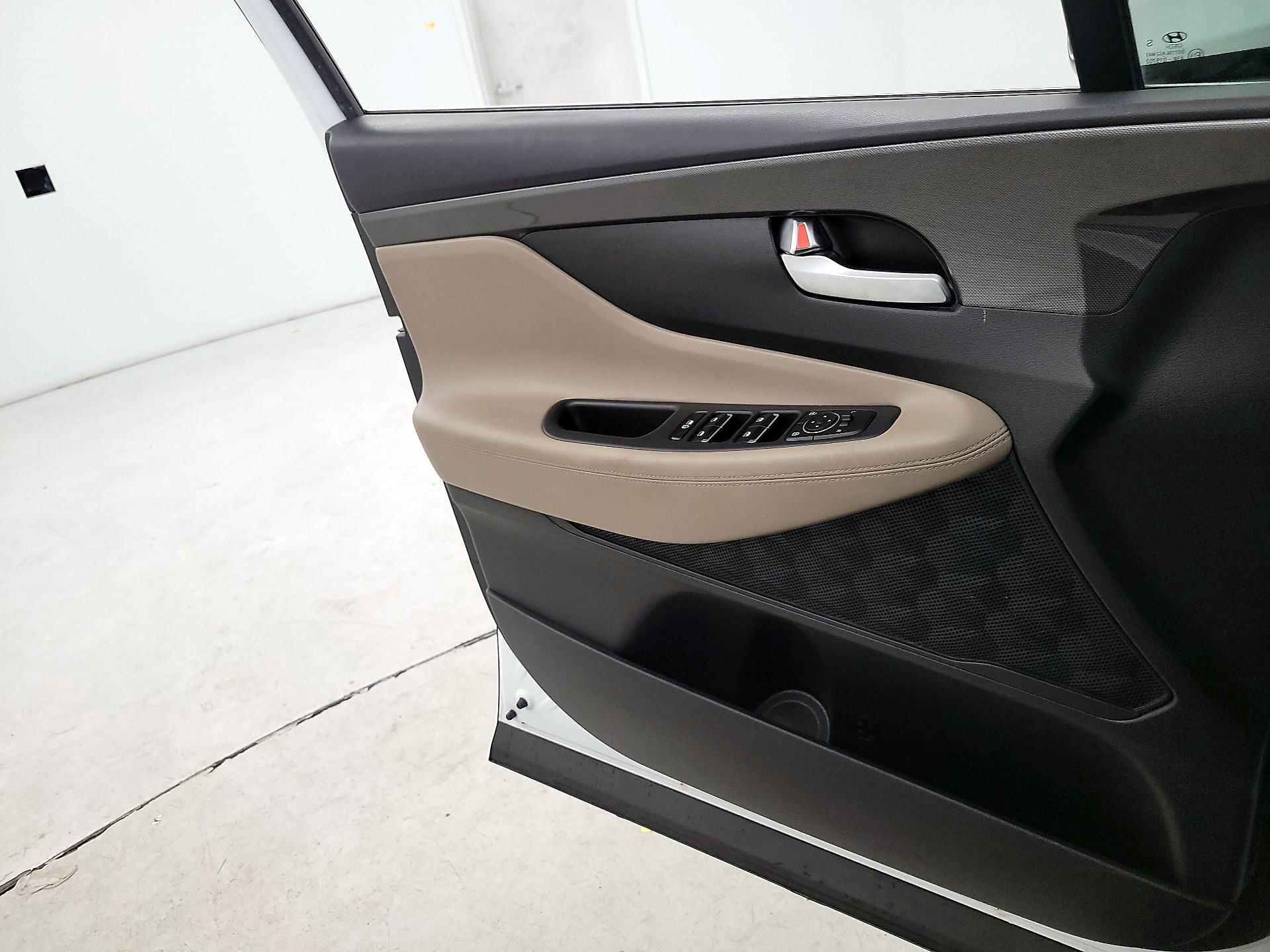 Thumbnail: 2022 Hyundai Santa Fe - 12