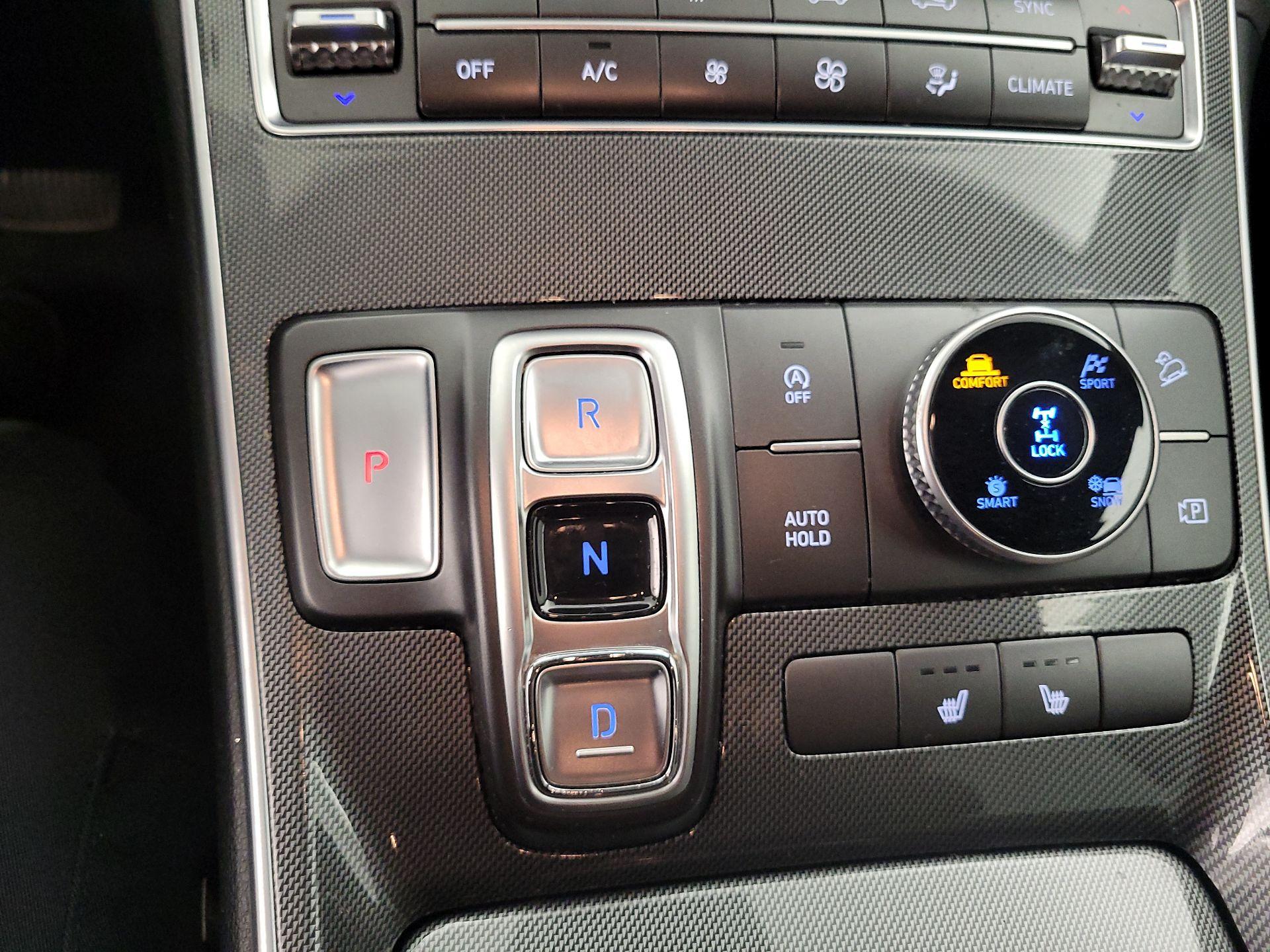 Thumbnail: 2022 Hyundai Santa Fe - 17