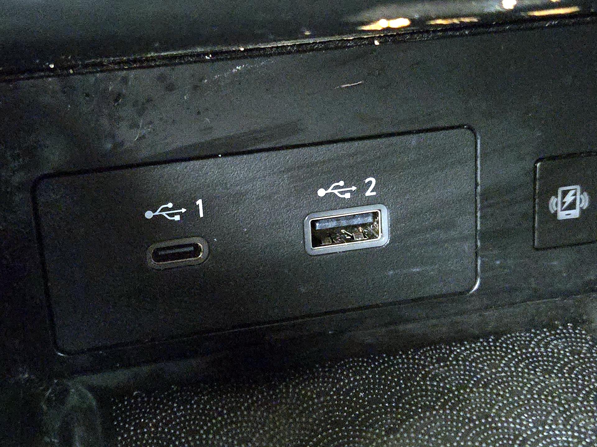 Thumbnail: 2023 INFINITI QX60 - 19