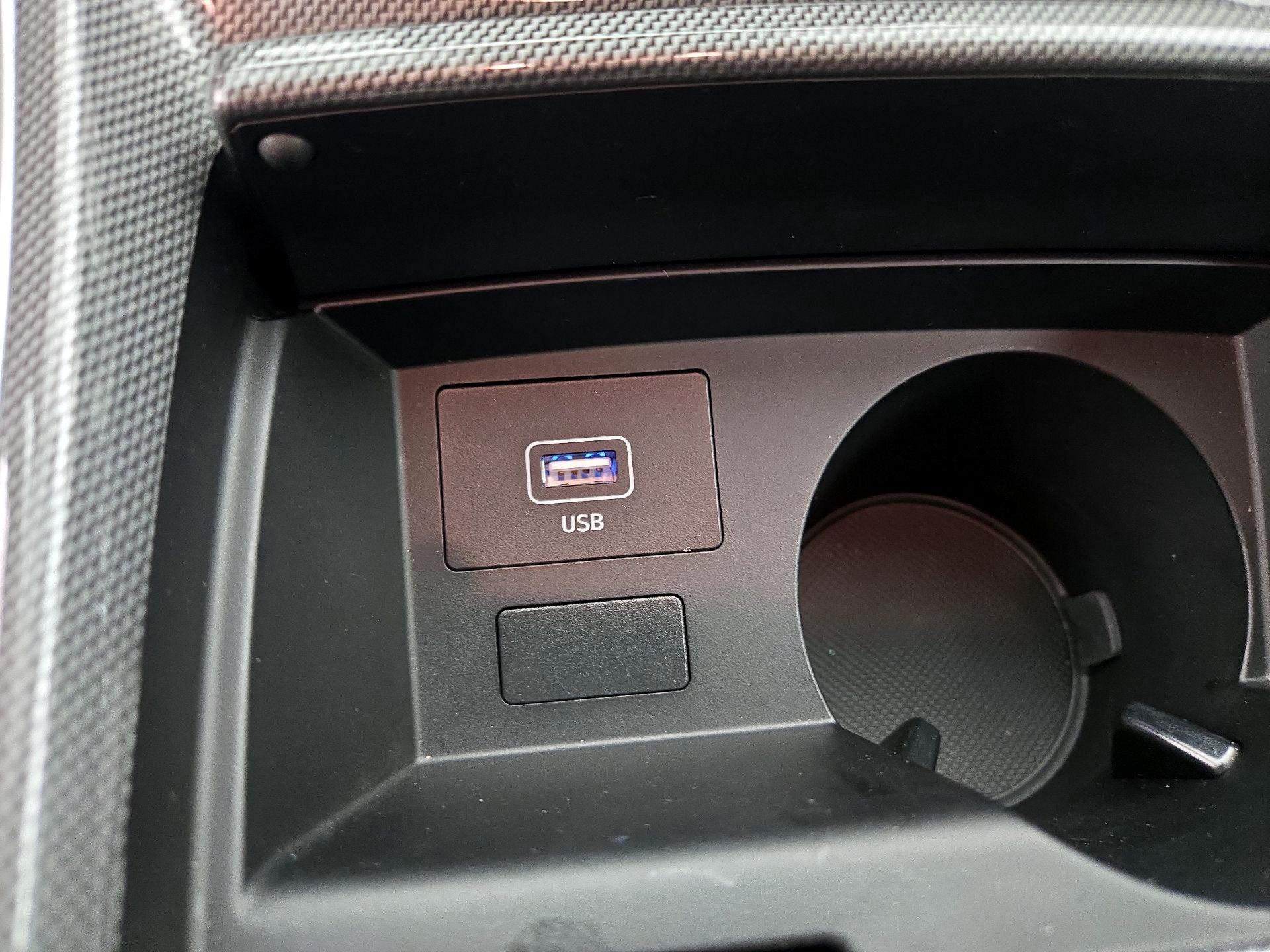 Thumbnail: 2023 Hyundai Santa Fe - 18