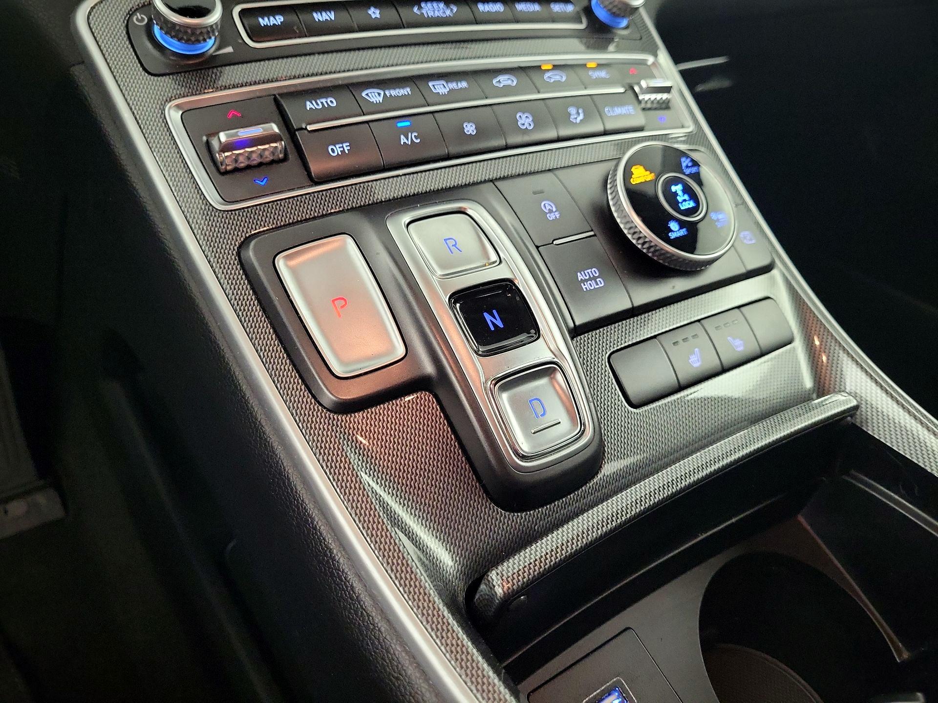 Thumbnail: 2023 Hyundai Santa Fe - 16