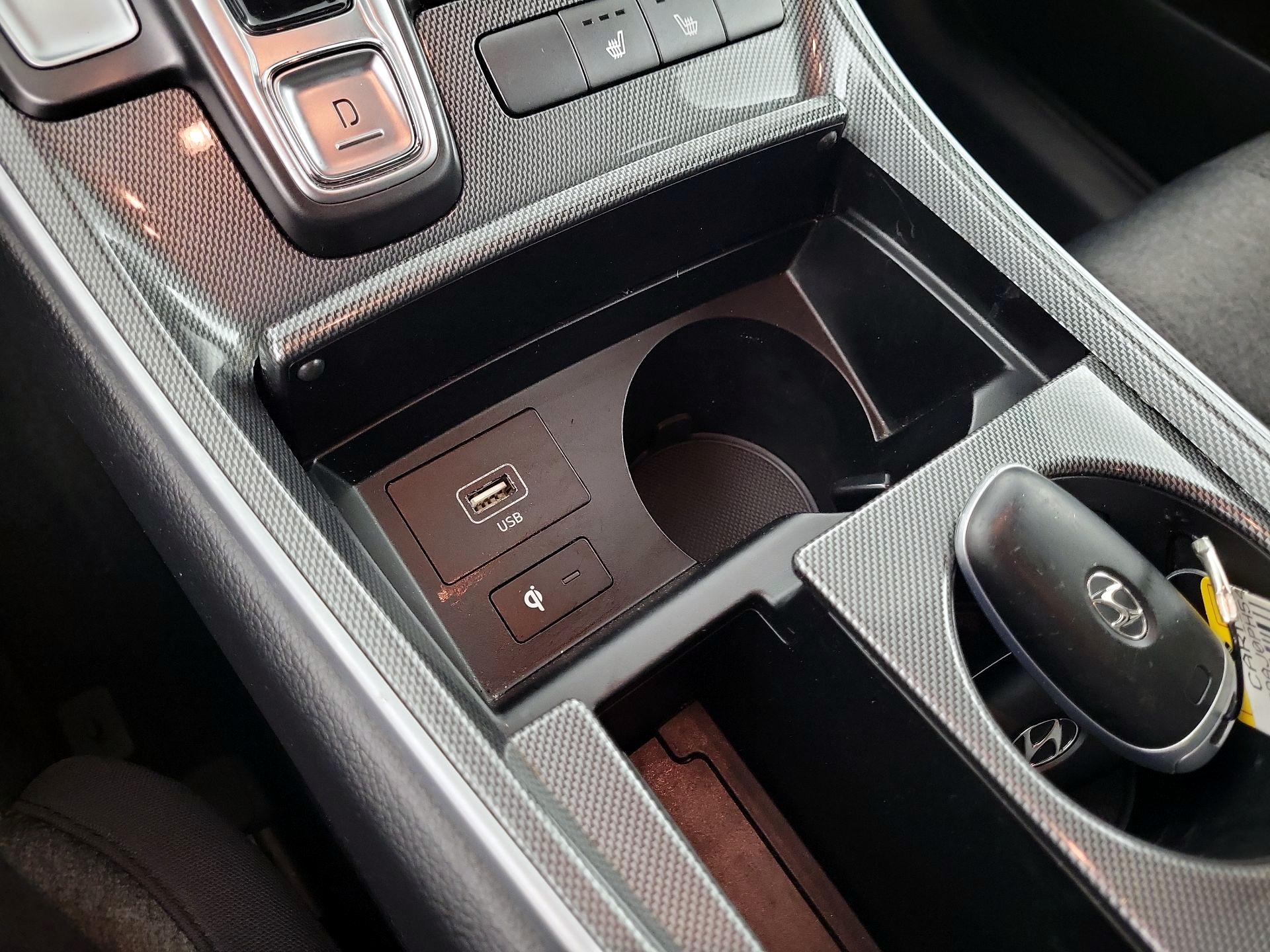 Thumbnail: 2023 Hyundai Santa Fe - 17