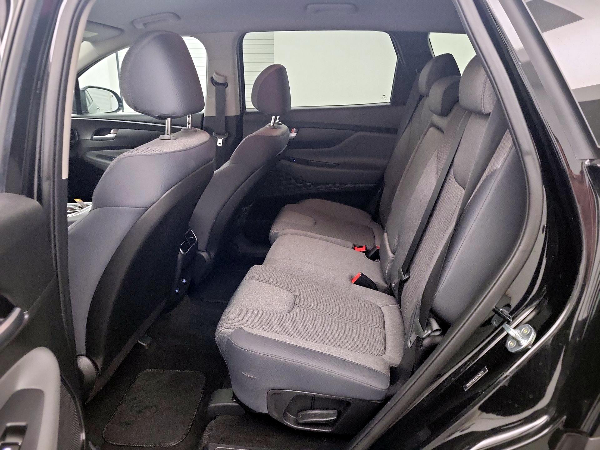 Thumbnail: 2023 Hyundai Santa Fe - 18