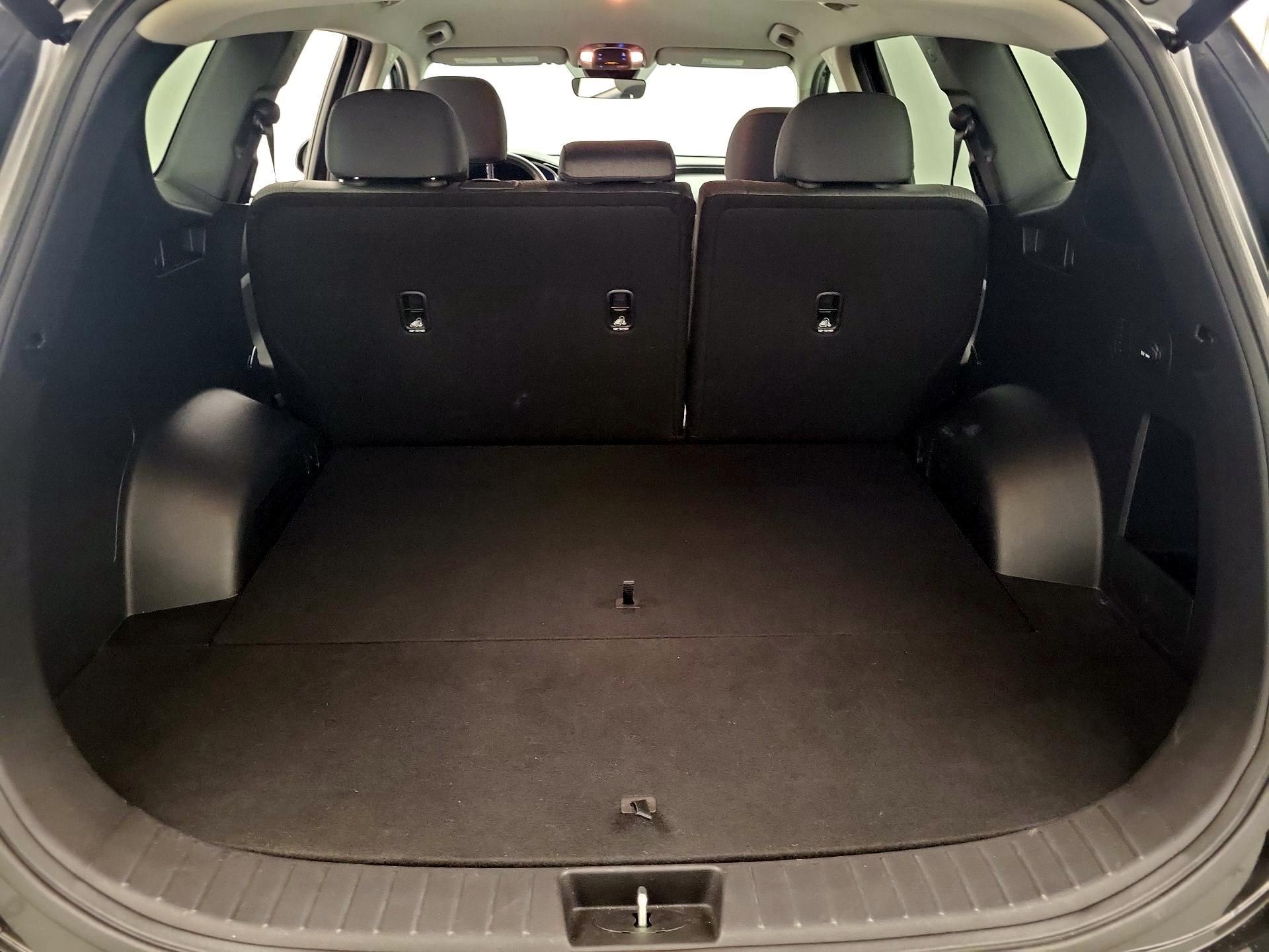 Thumbnail: 2023 Hyundai Santa Fe - 19