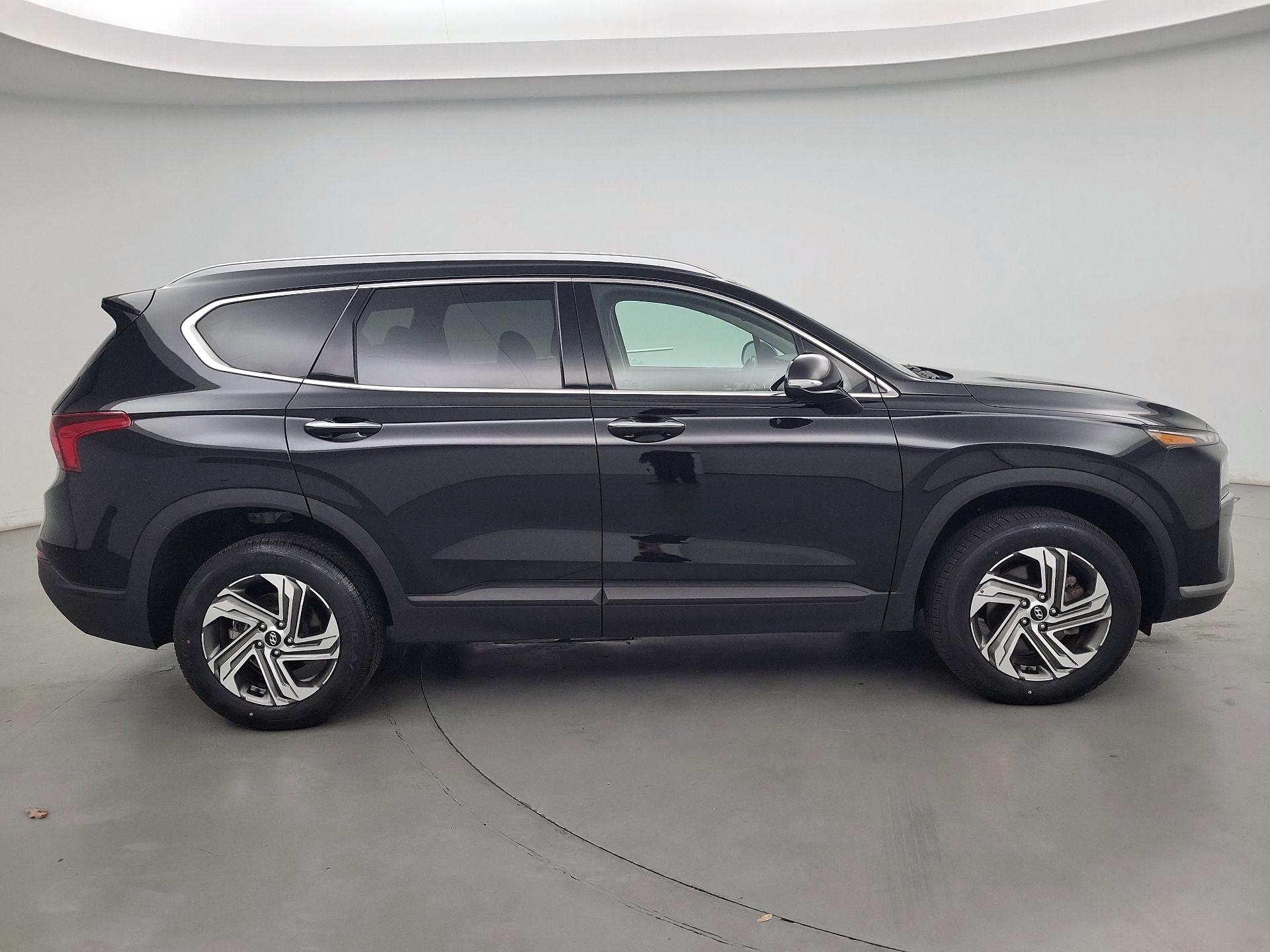 Thumbnail: 2023 Hyundai Santa Fe - 4