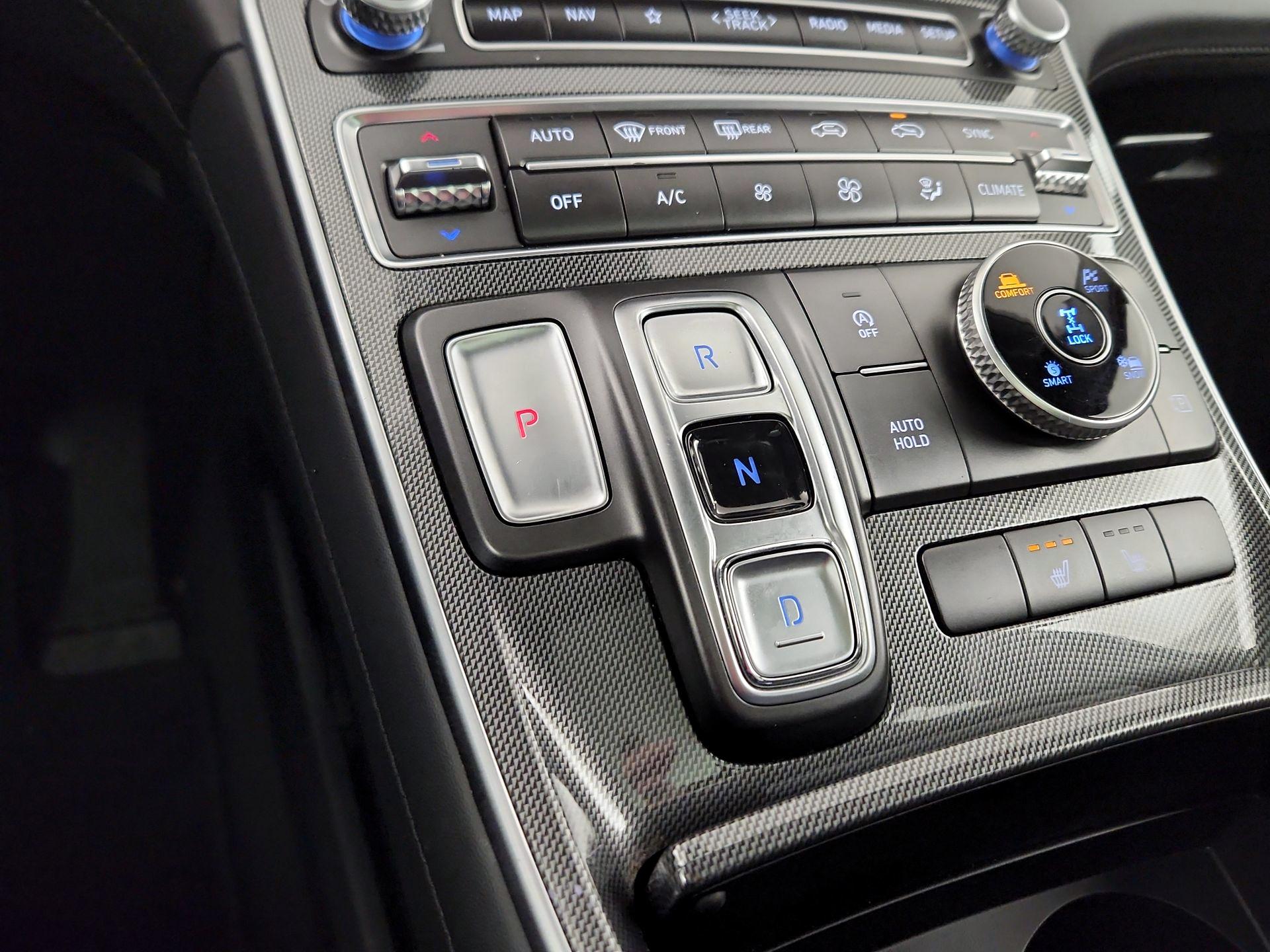 Thumbnail: 2023 Hyundai Santa Fe - 16