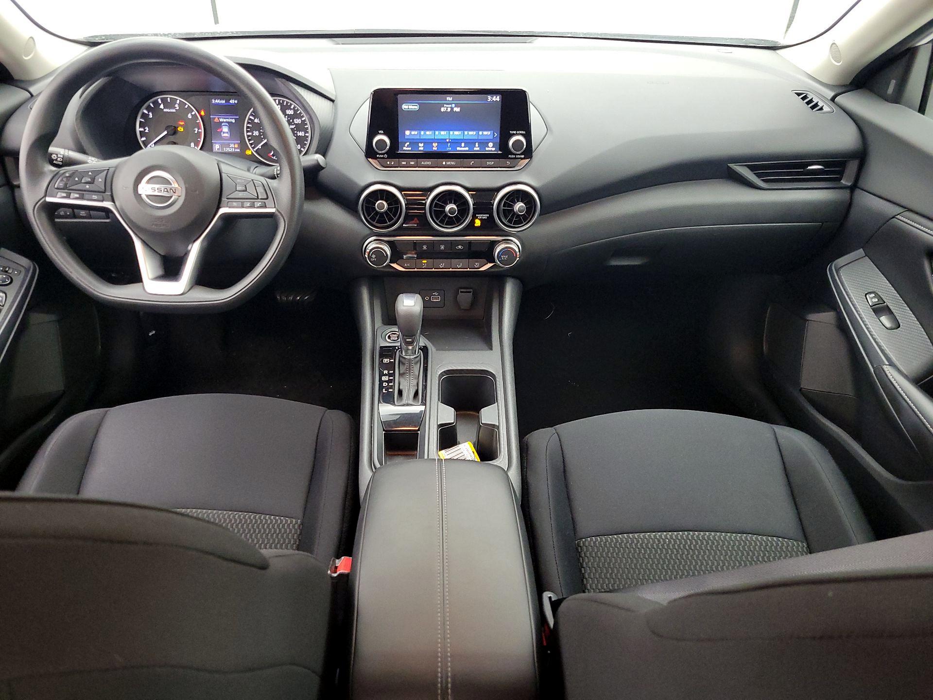 Thumbnail: 2022 Nissan Sentra - 9