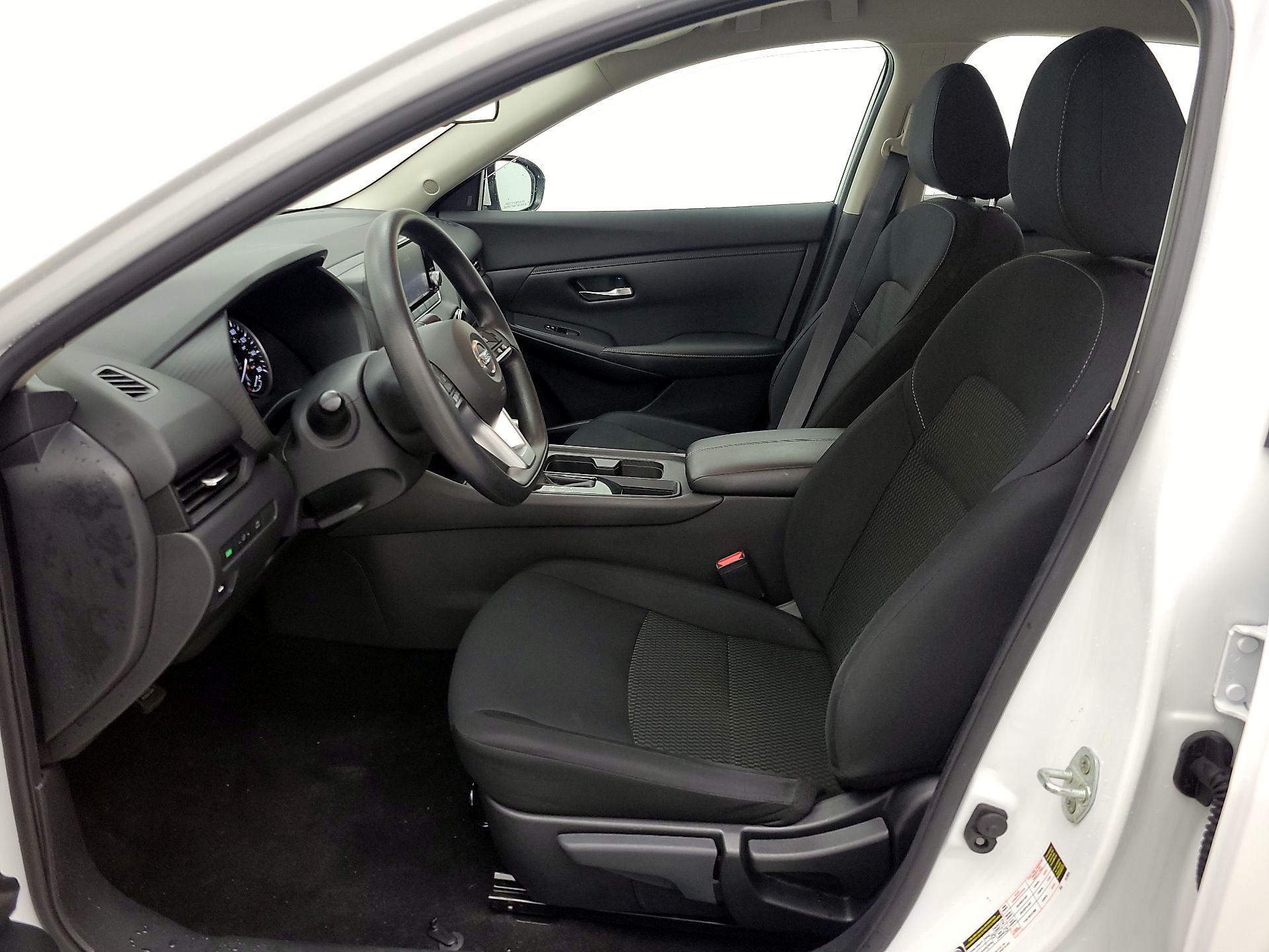 Thumbnail: 2022 Nissan Sentra - 11