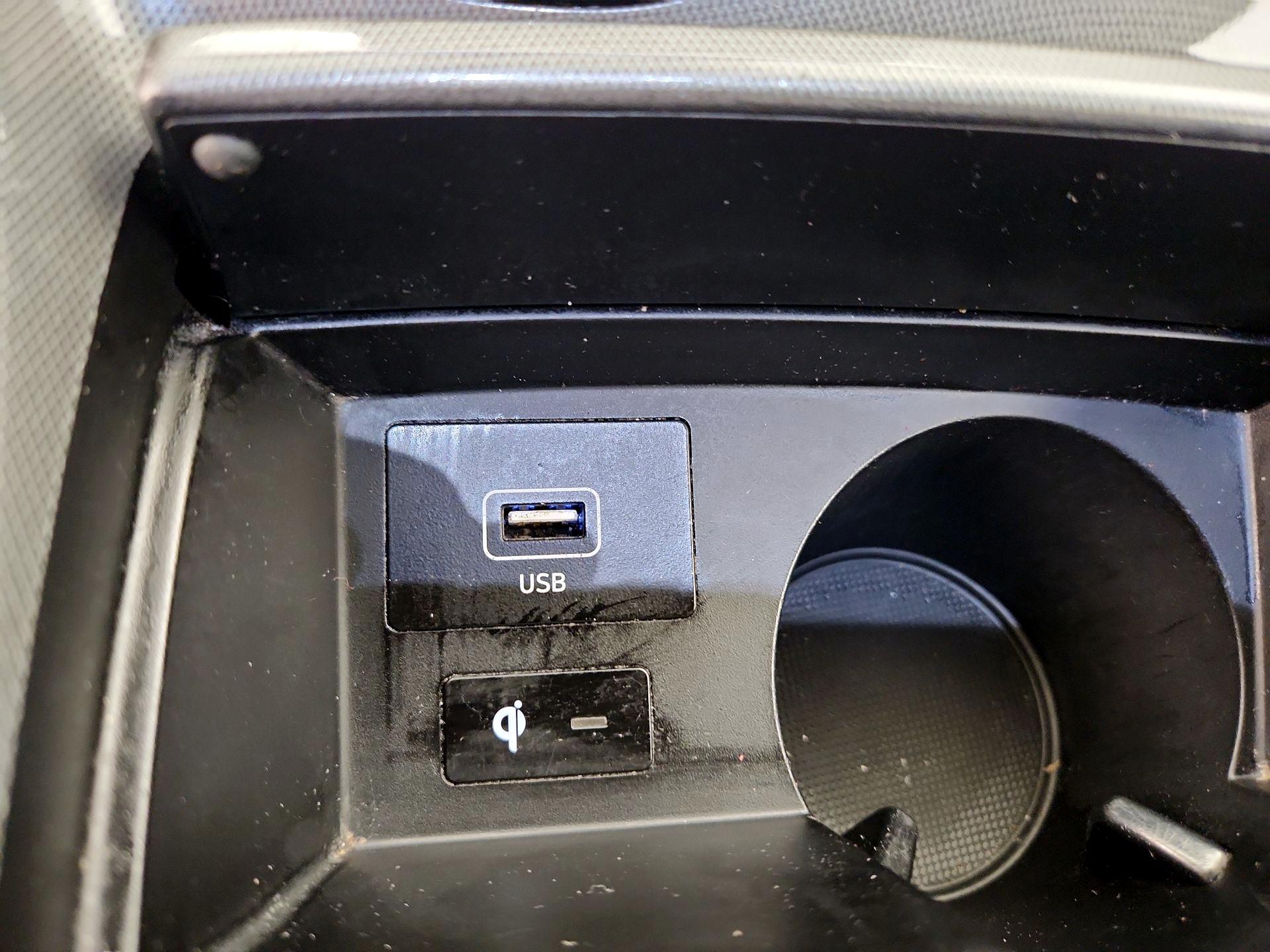 Thumbnail: 2023 Hyundai Santa Fe - 19