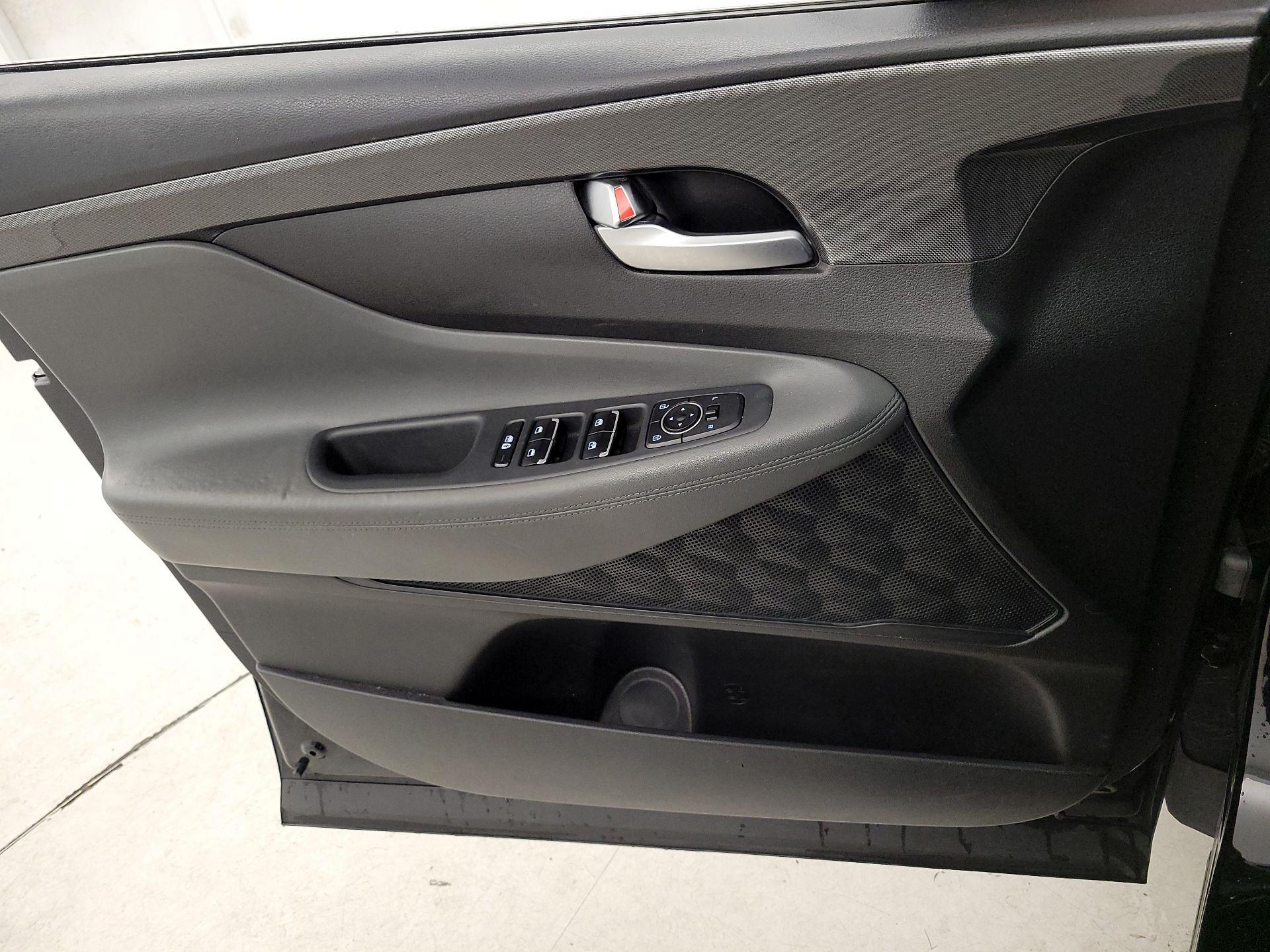 Thumbnail: 2022 Hyundai Santa Fe - 12