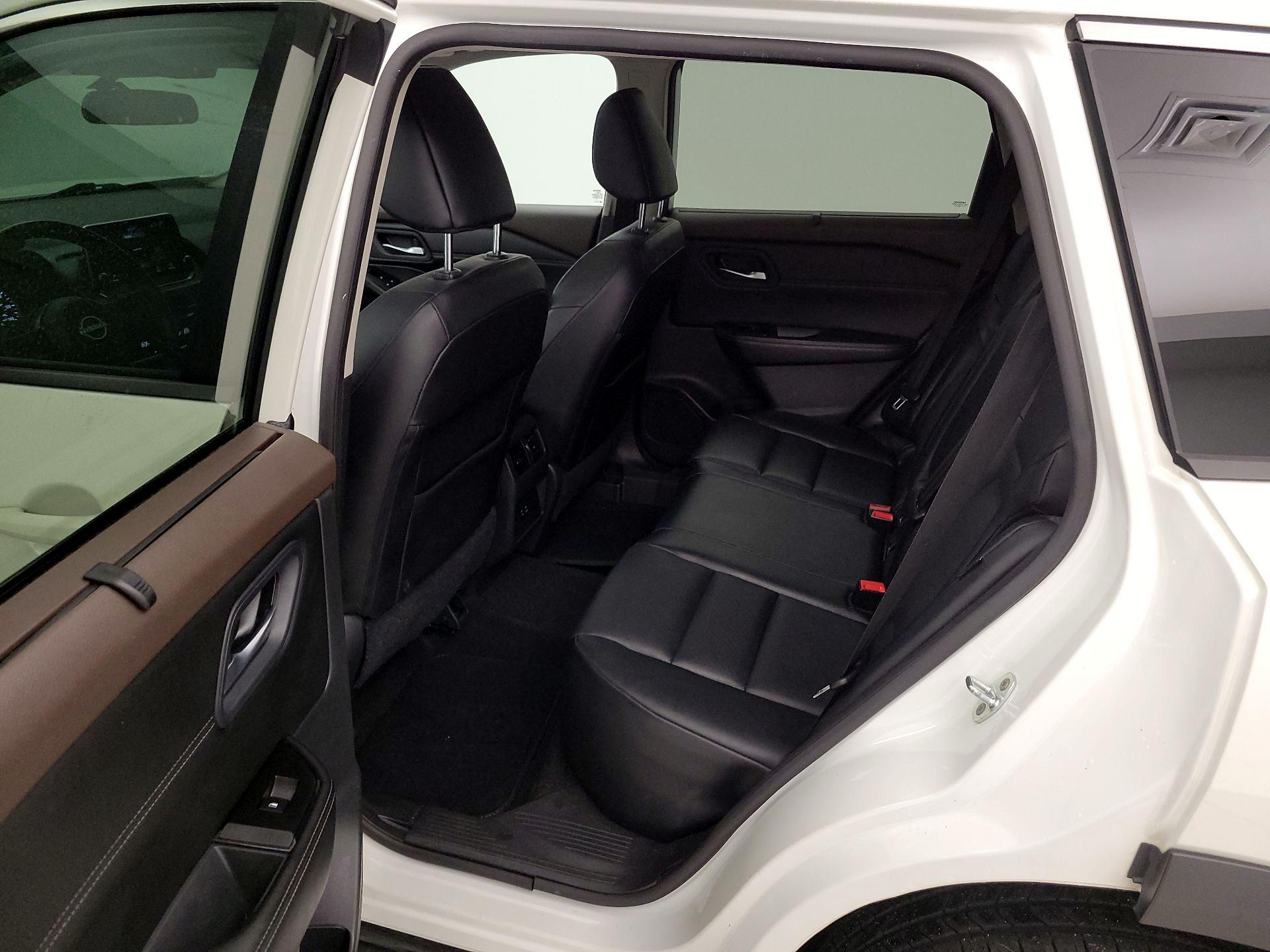 Thumbnail: 2022 Nissan Rogue - 20