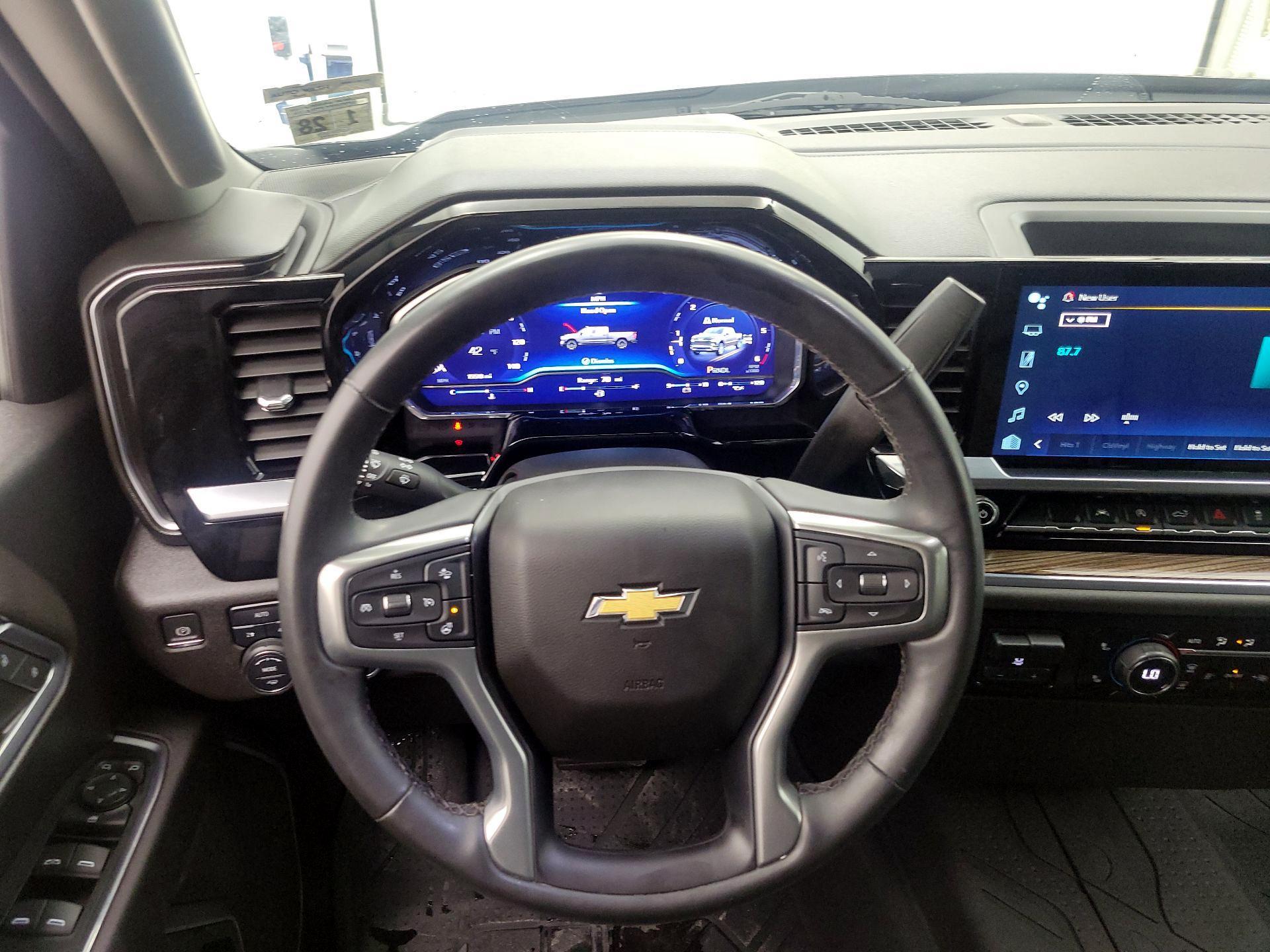 Thumbnail: 2023 Chevrolet Silverado 1500 - 10