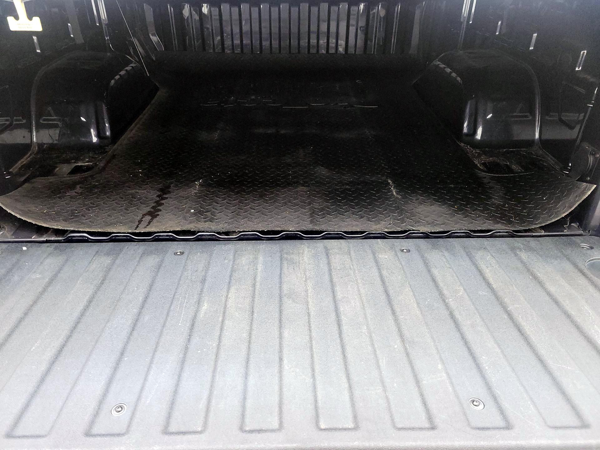 Thumbnail: 2023 Chevrolet Silverado 1500 - 19