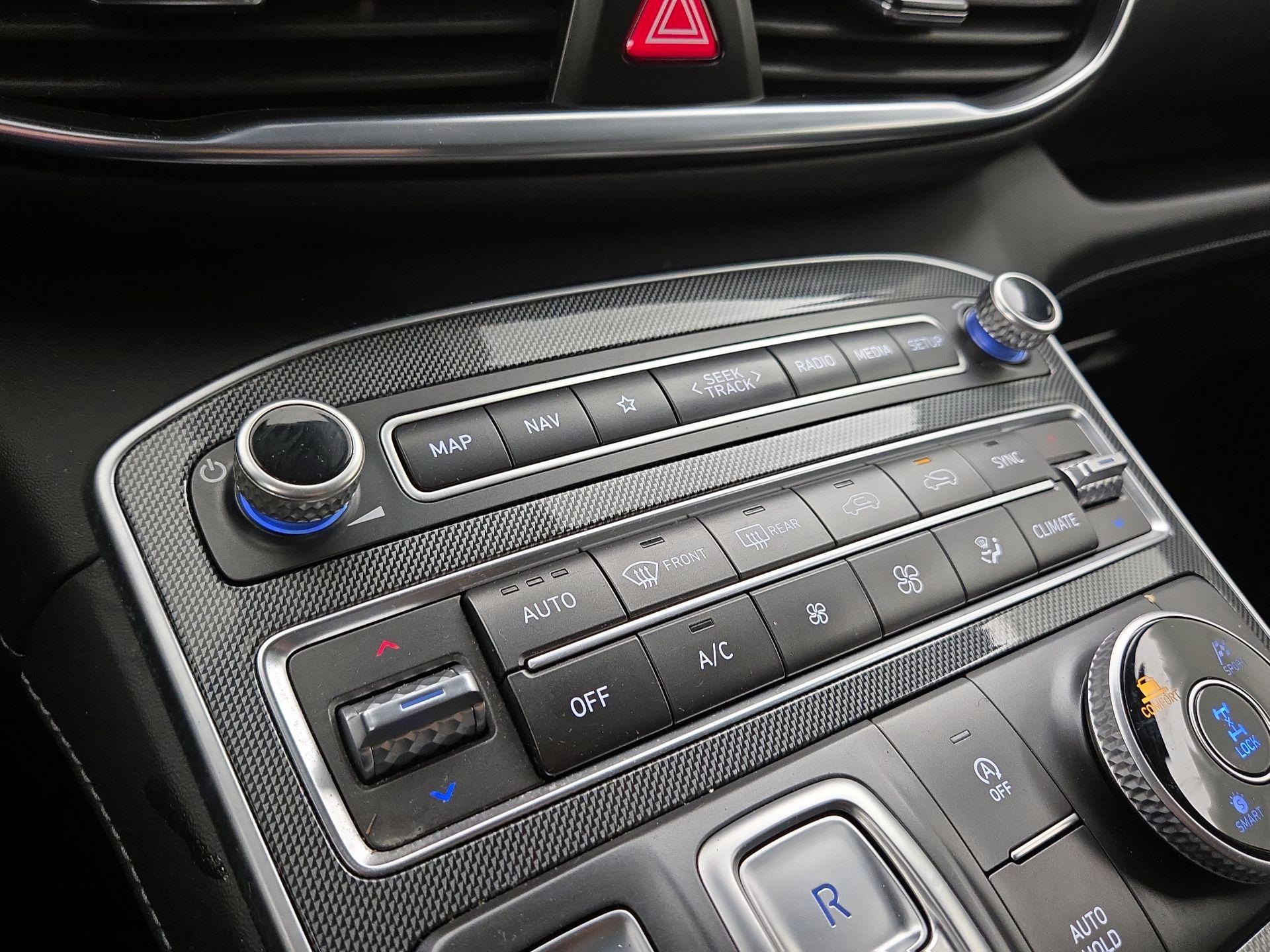 Thumbnail: 2022 Hyundai Santa Fe - 16