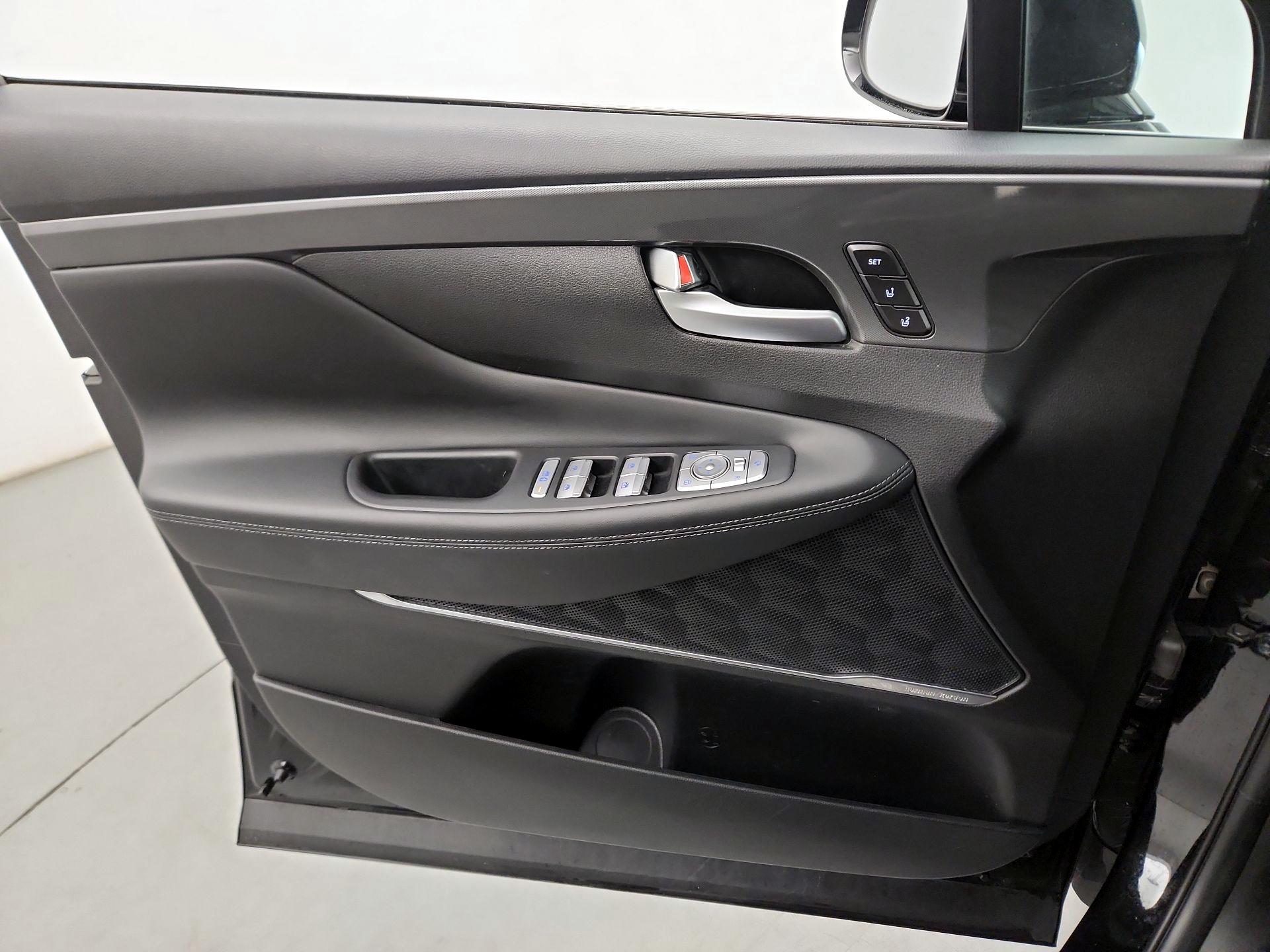 Thumbnail: 2023 Hyundai Santa Fe - 10