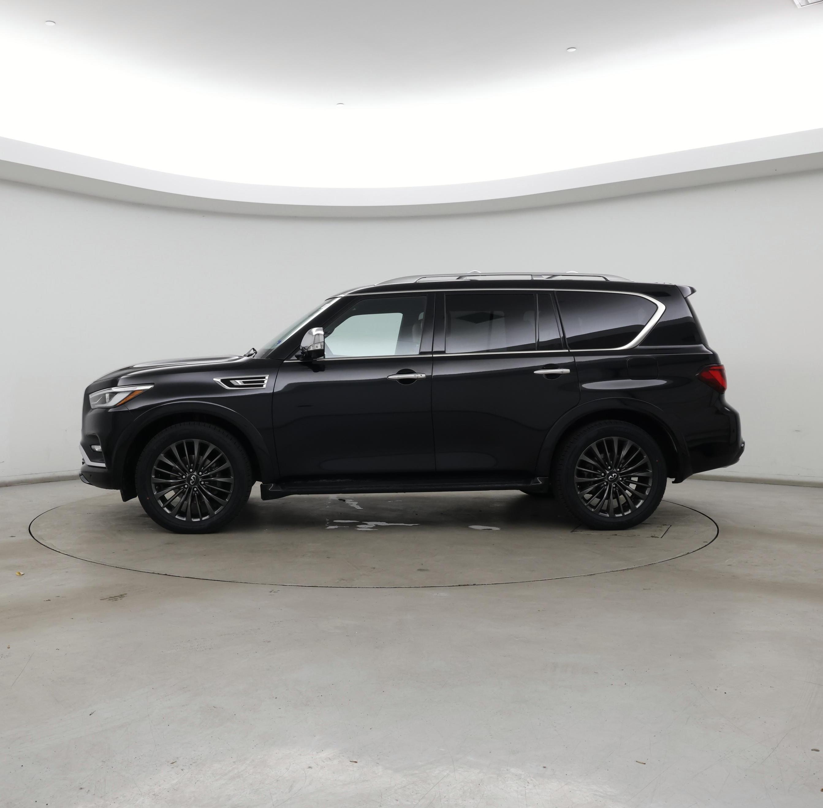 Thumbnail: 2022 INFINITI QX80 - 3