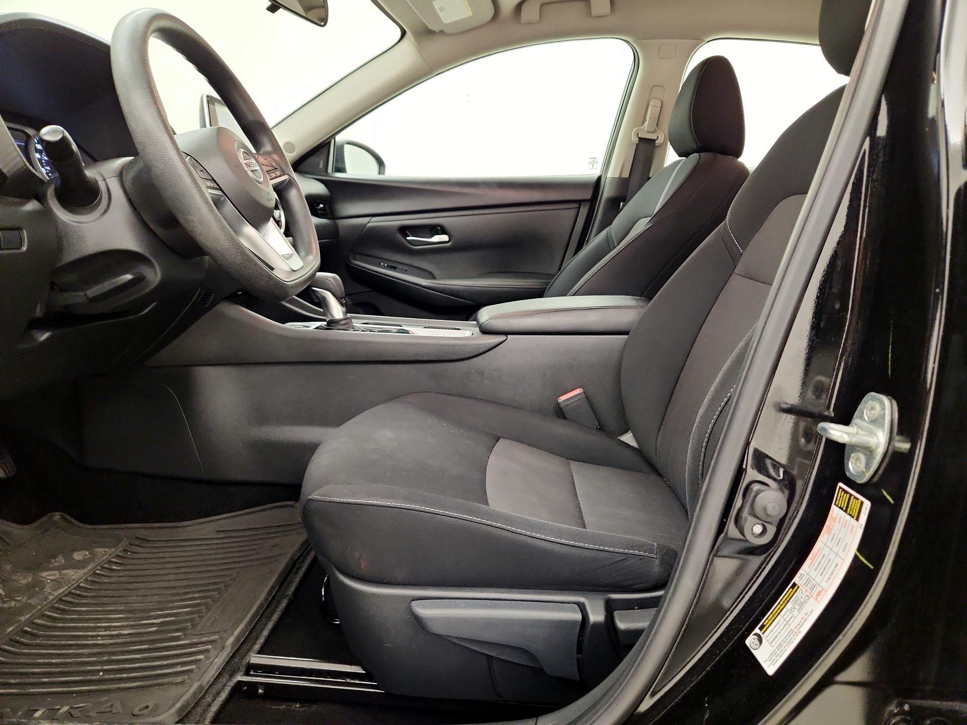 Thumbnail: 2023 Nissan Sentra - 11