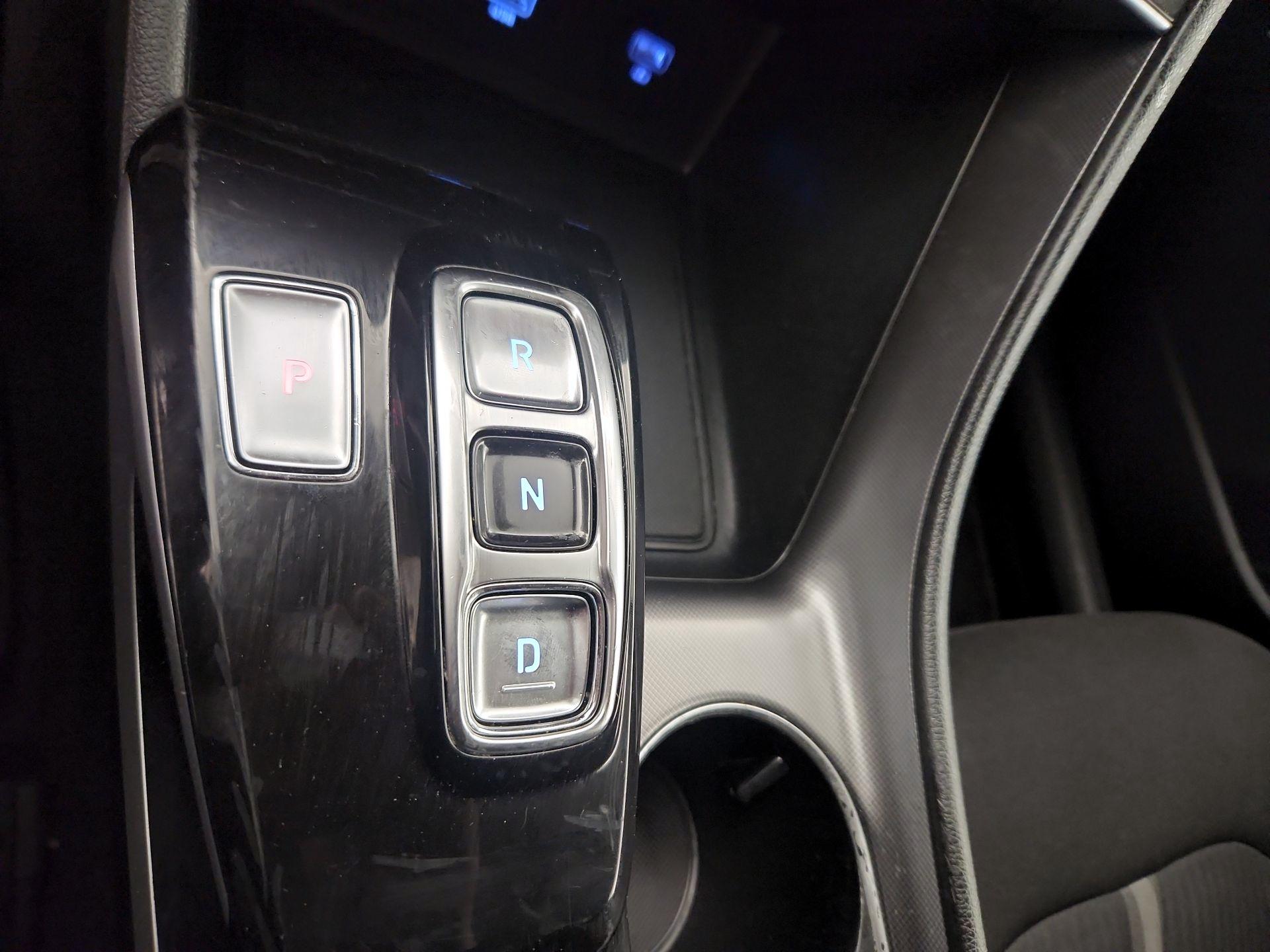 Thumbnail: 2023 Hyundai Sonata - 17