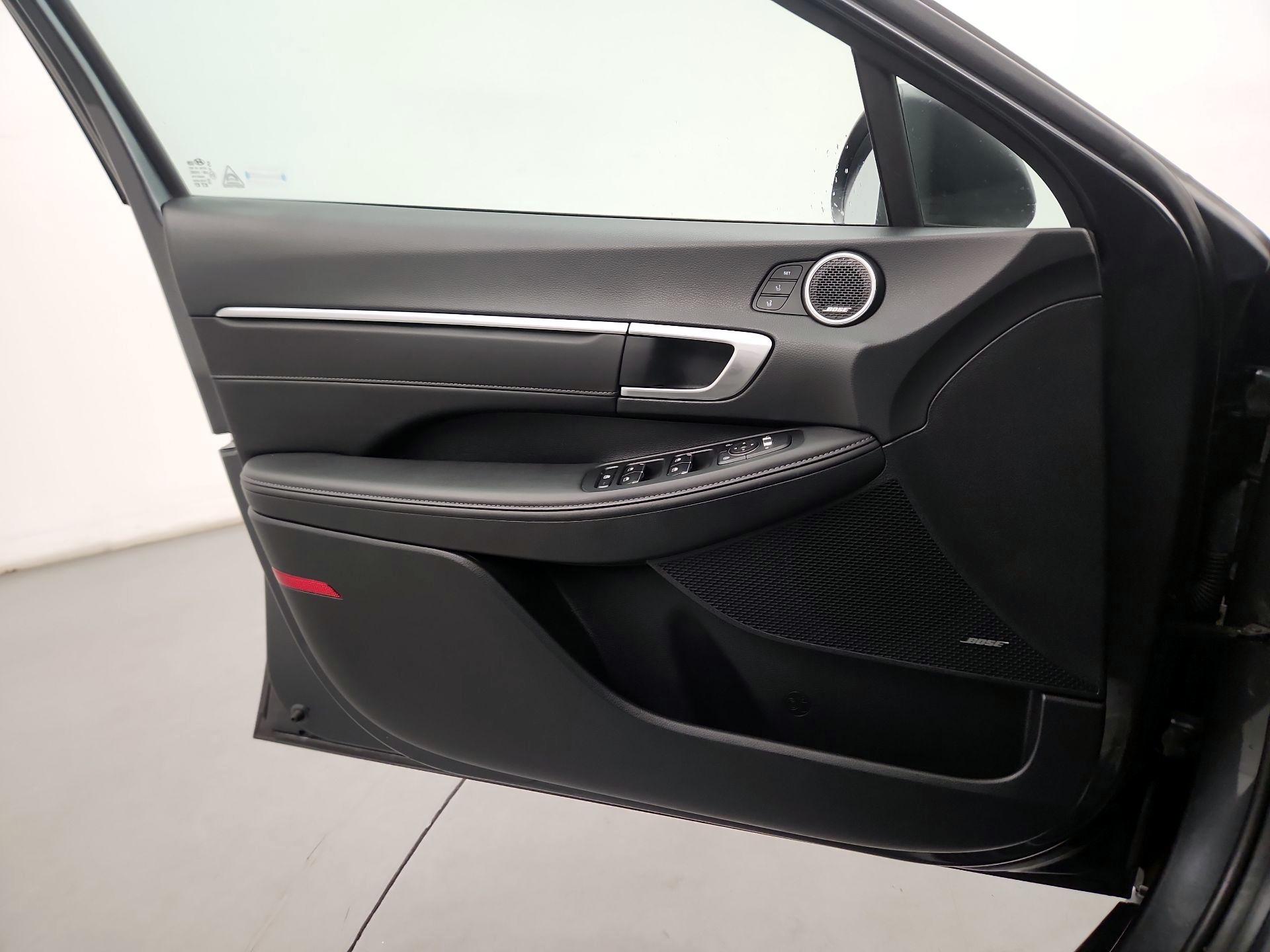 Thumbnail: 2023 Hyundai Sonata - 10