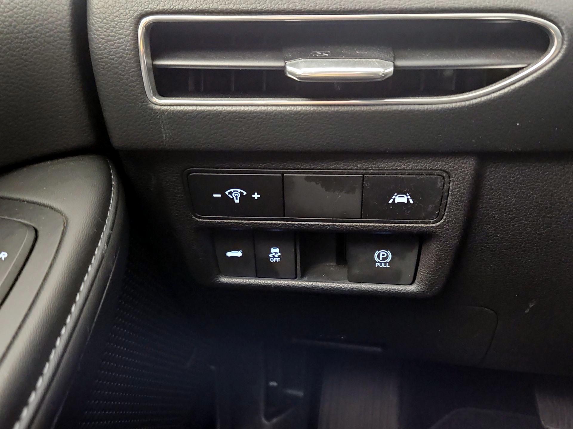 Thumbnail: 2023 Hyundai Sonata - 11