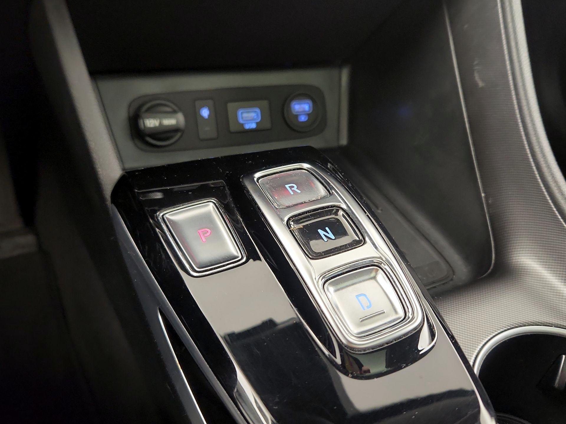 Thumbnail: 2023 Hyundai Sonata - 16