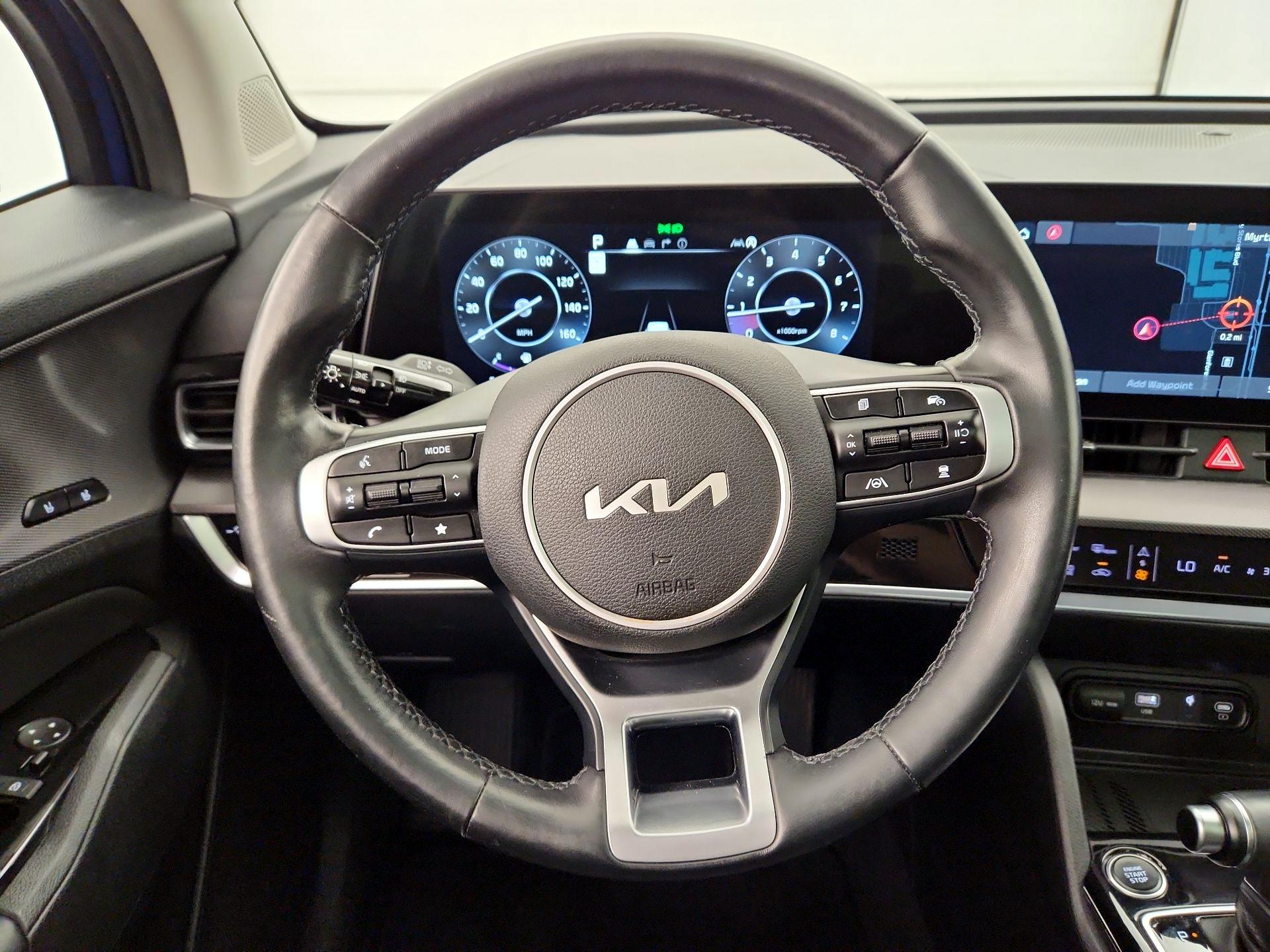 Thumbnail: 2023 Kia Sportage - 10
