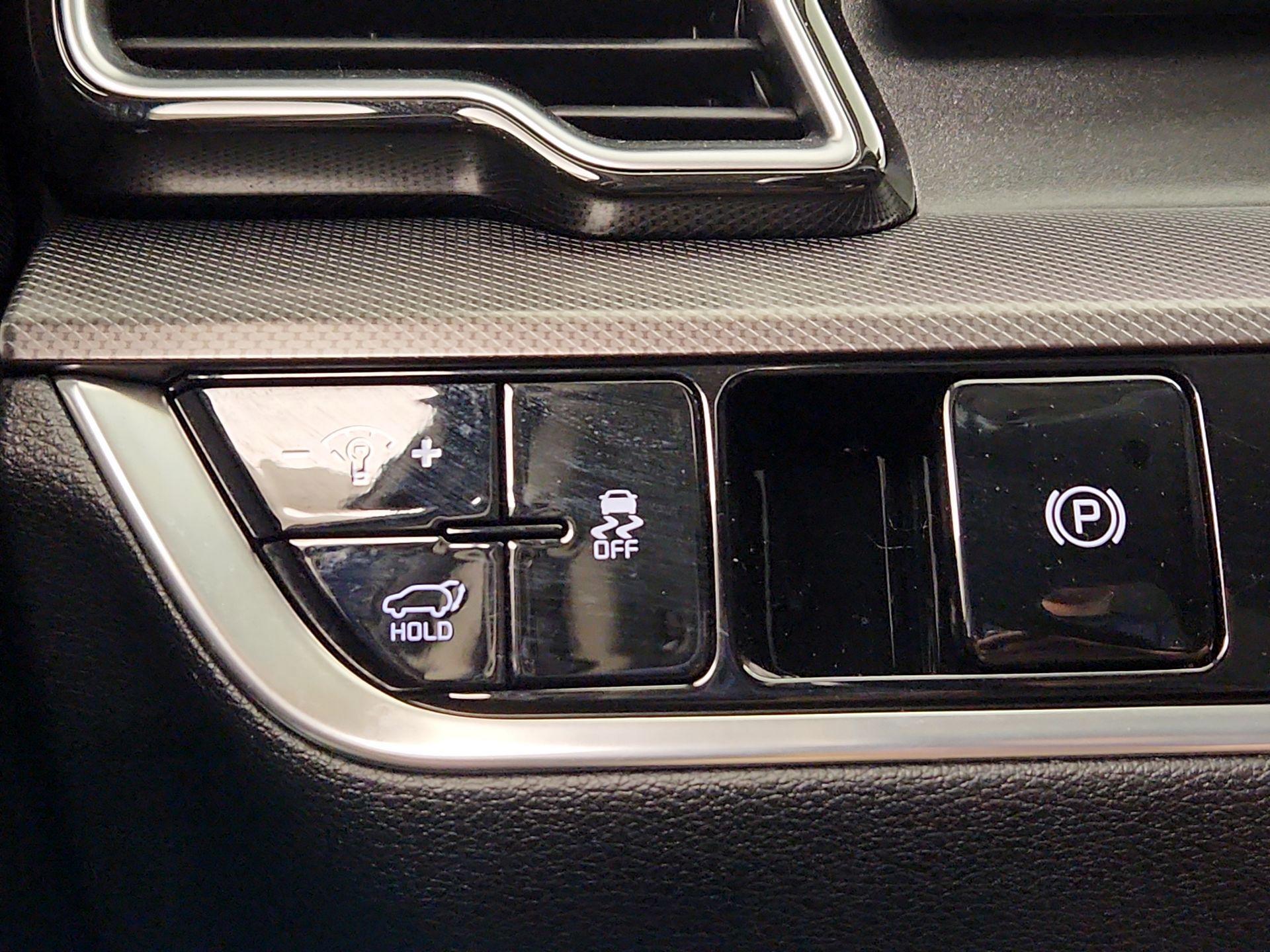 Thumbnail: 2023 Kia Sportage - 13