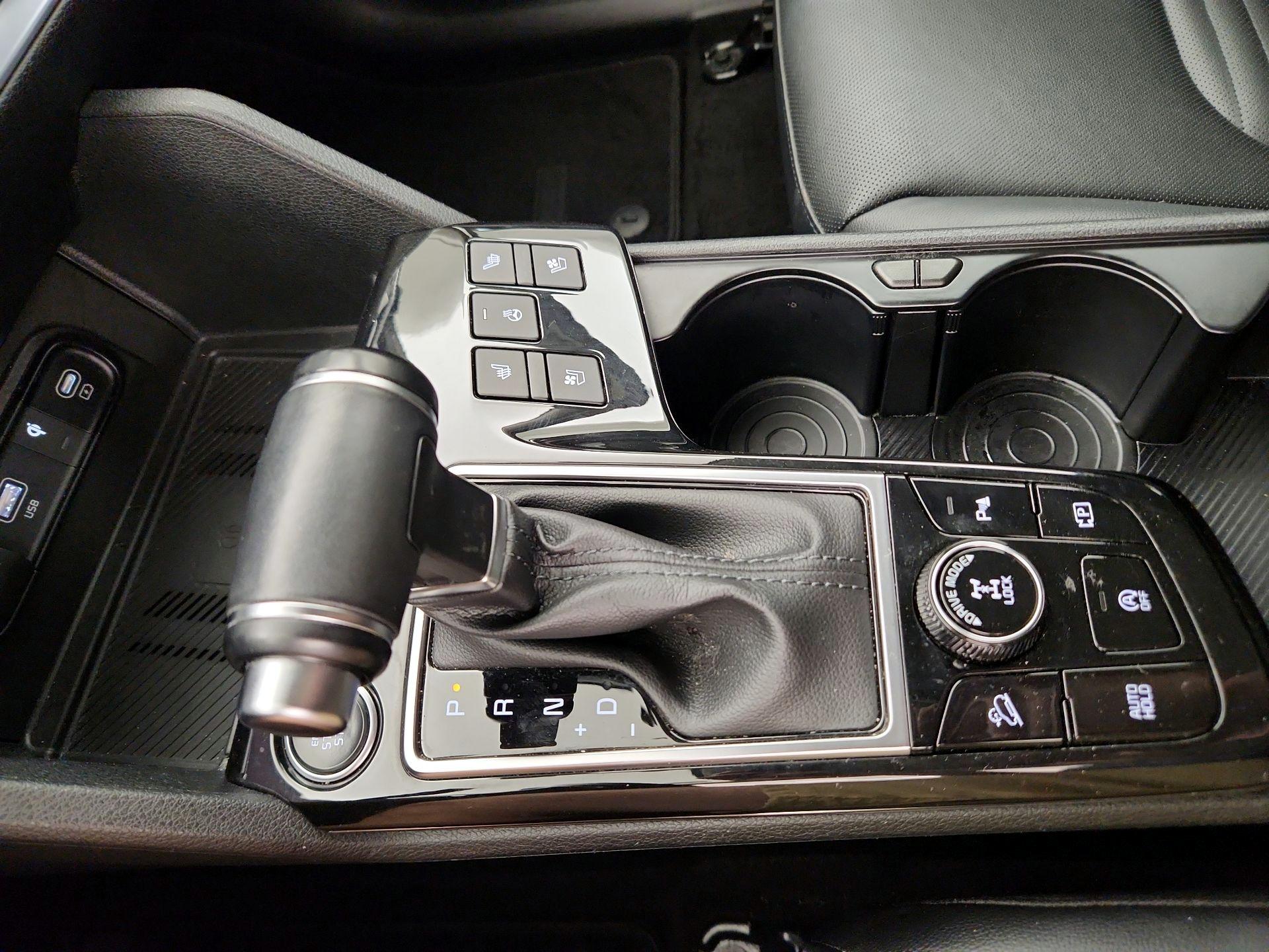 Thumbnail: 2023 Kia Sportage - 18