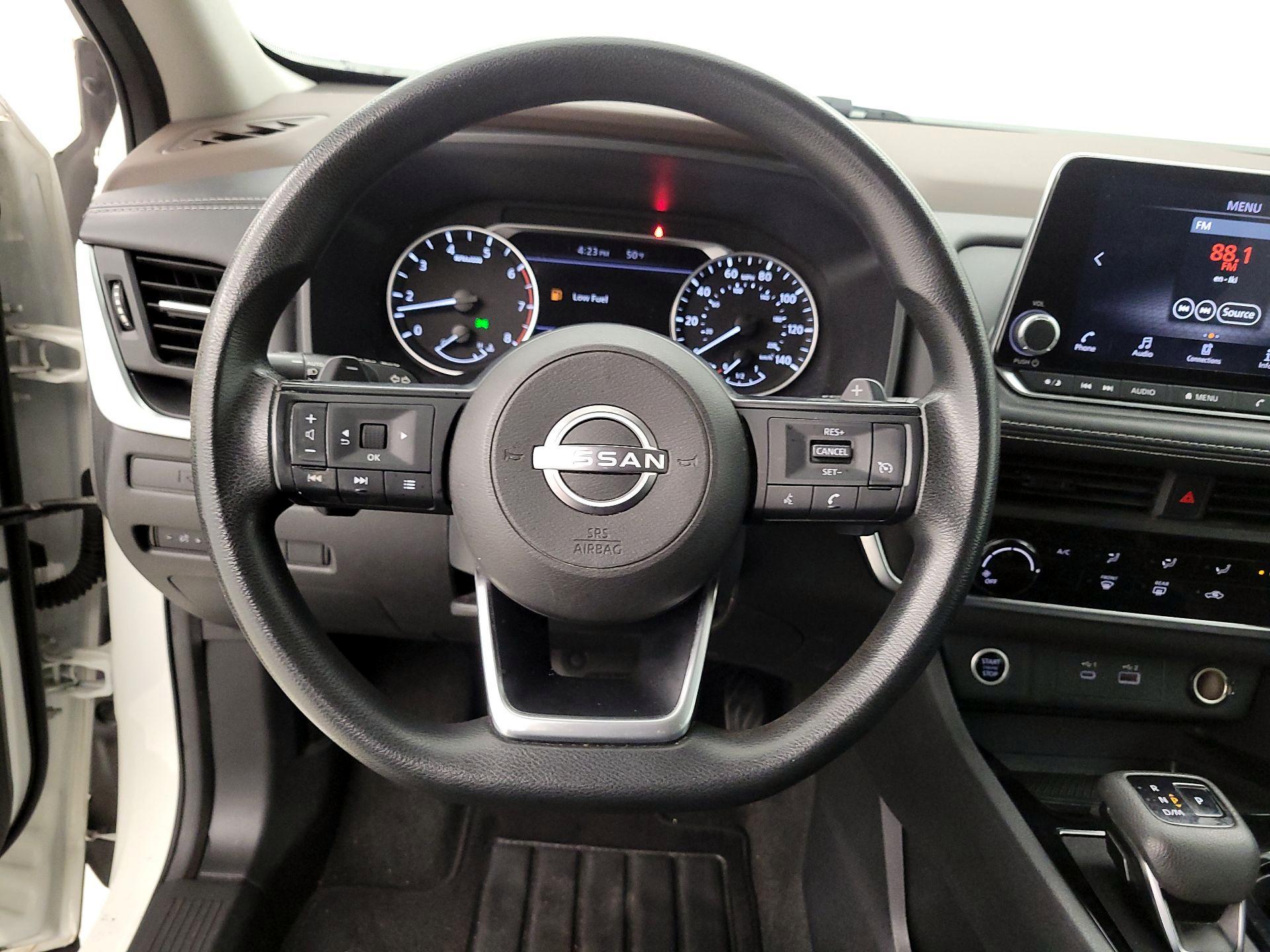 Thumbnail: 2023 Nissan Rogue - 10