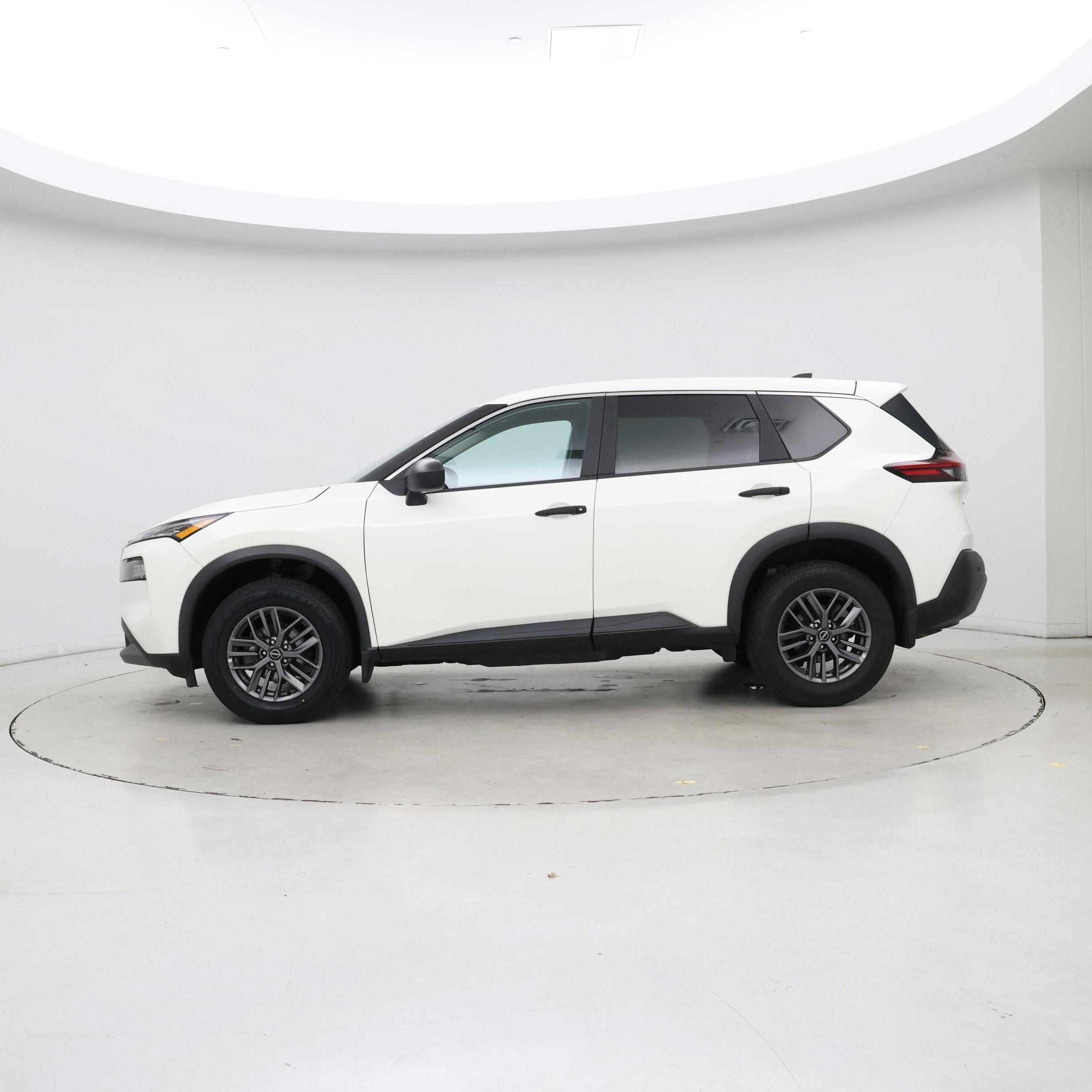 Thumbnail: 2023 Nissan Rogue - 3