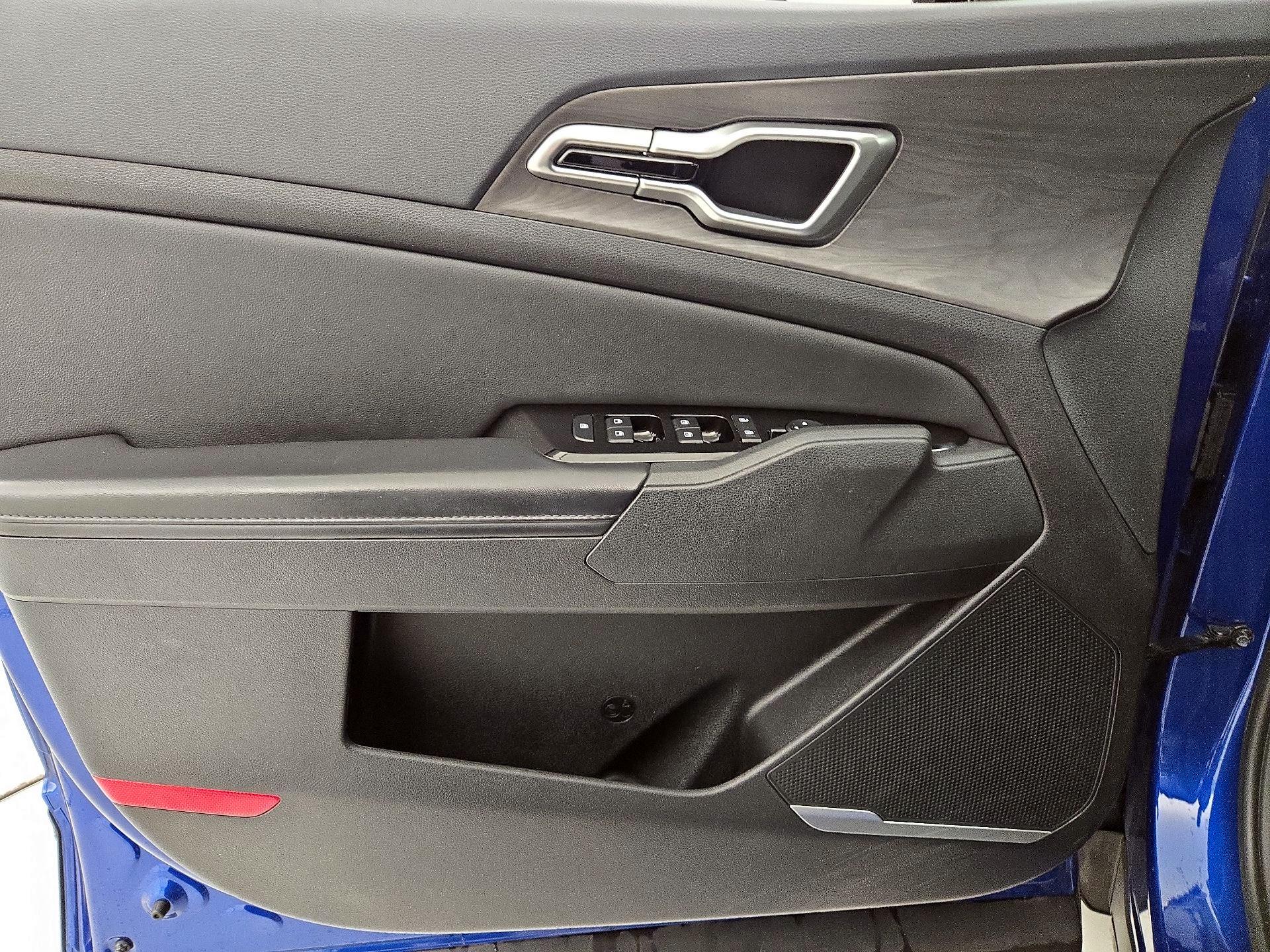 Thumbnail: 2023 Kia Sportage - 12