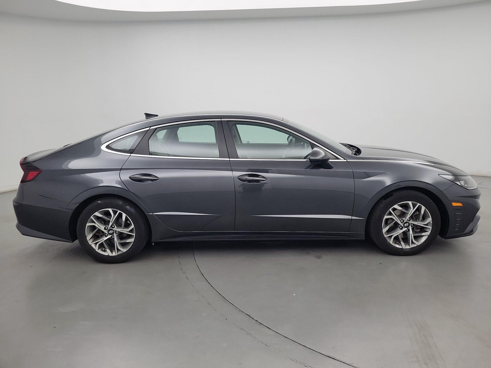 Thumbnail: 2023 Hyundai Sonata - 4