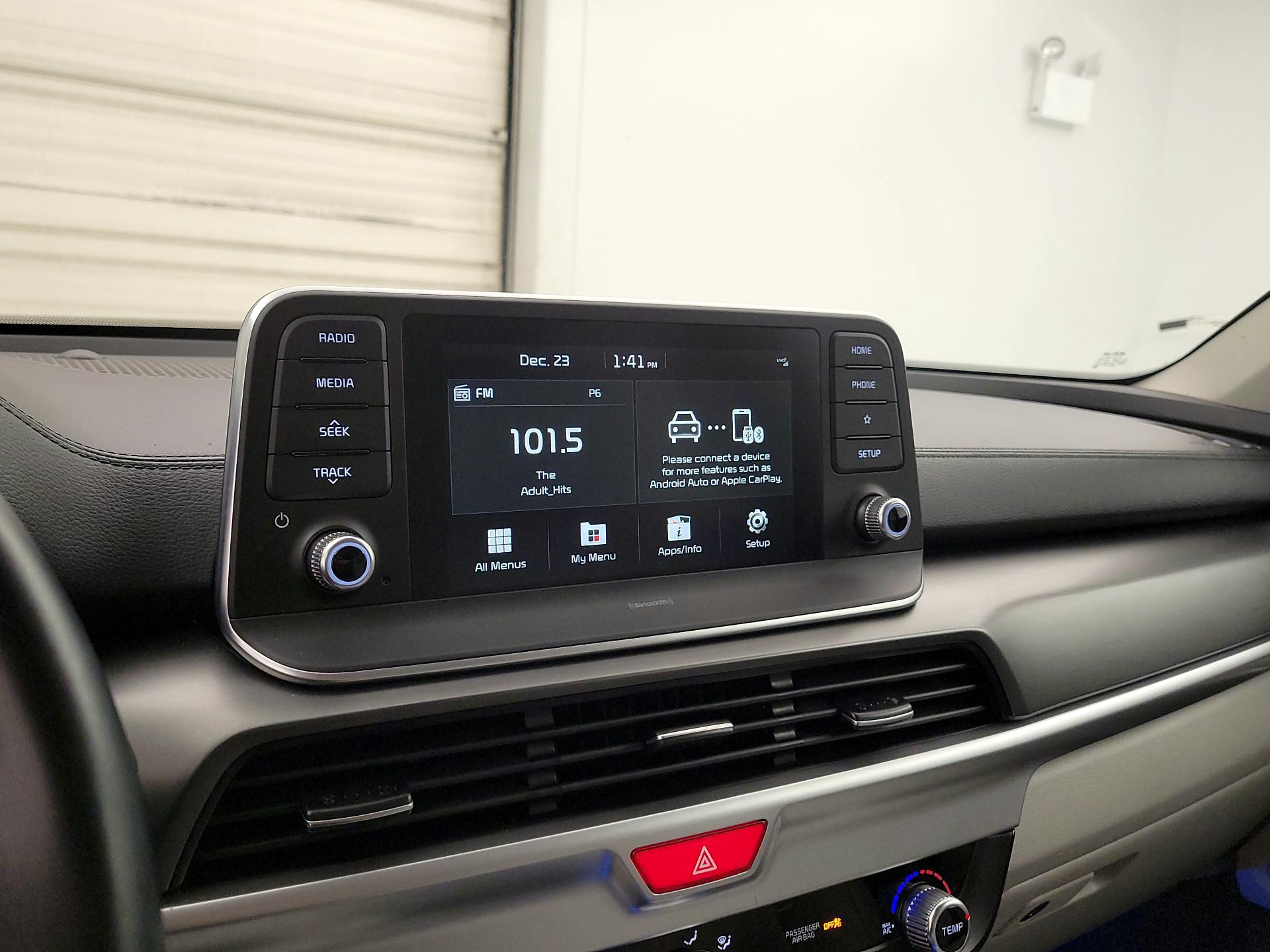 Thumbnail: 2020 Kia Telluride - 15