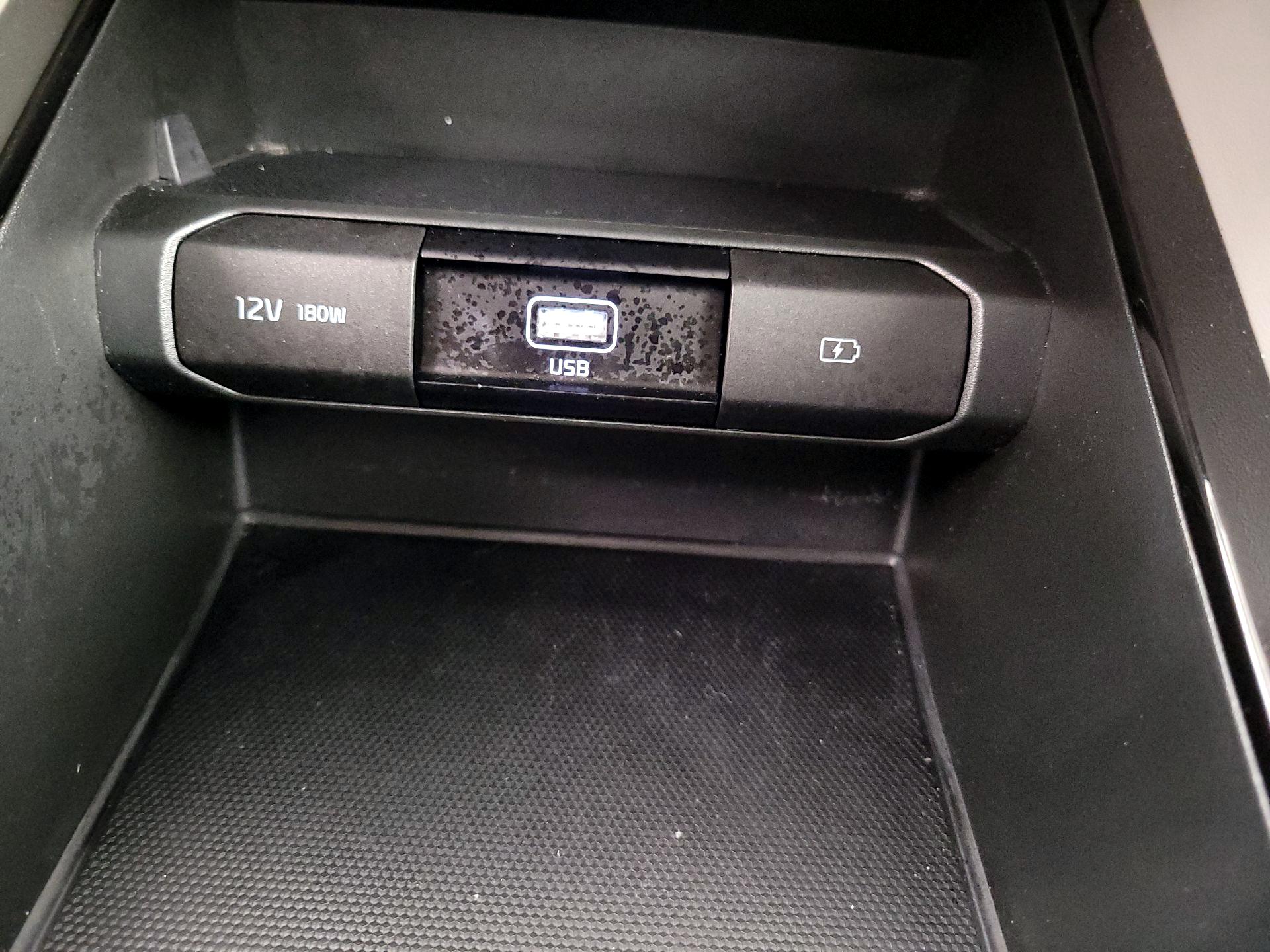 Thumbnail: 2020 Kia Telluride - 18