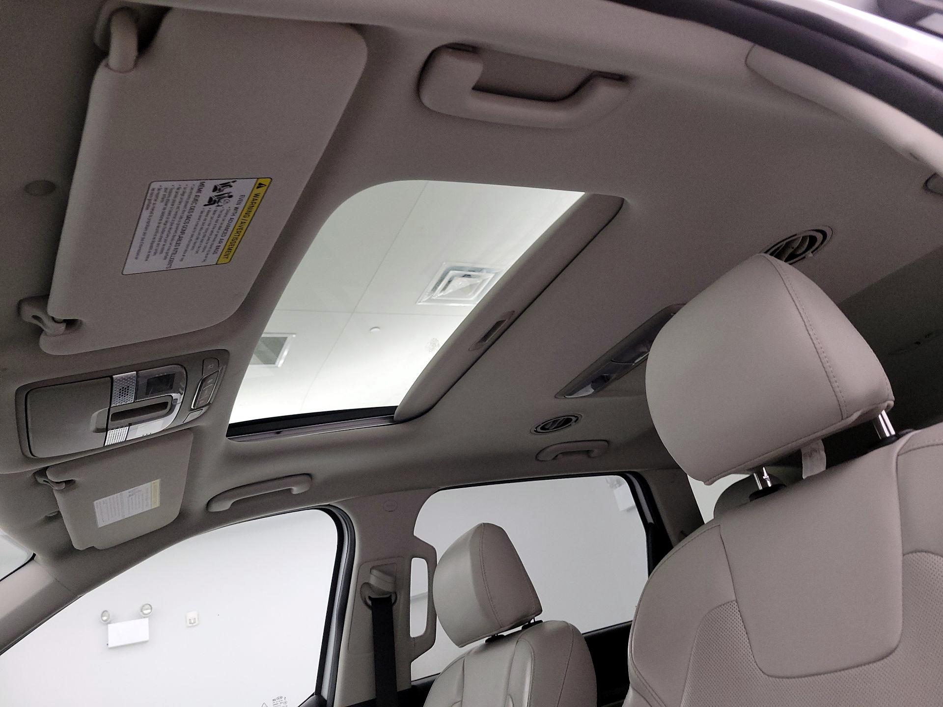 Thumbnail: 2020 Kia Telluride - 19