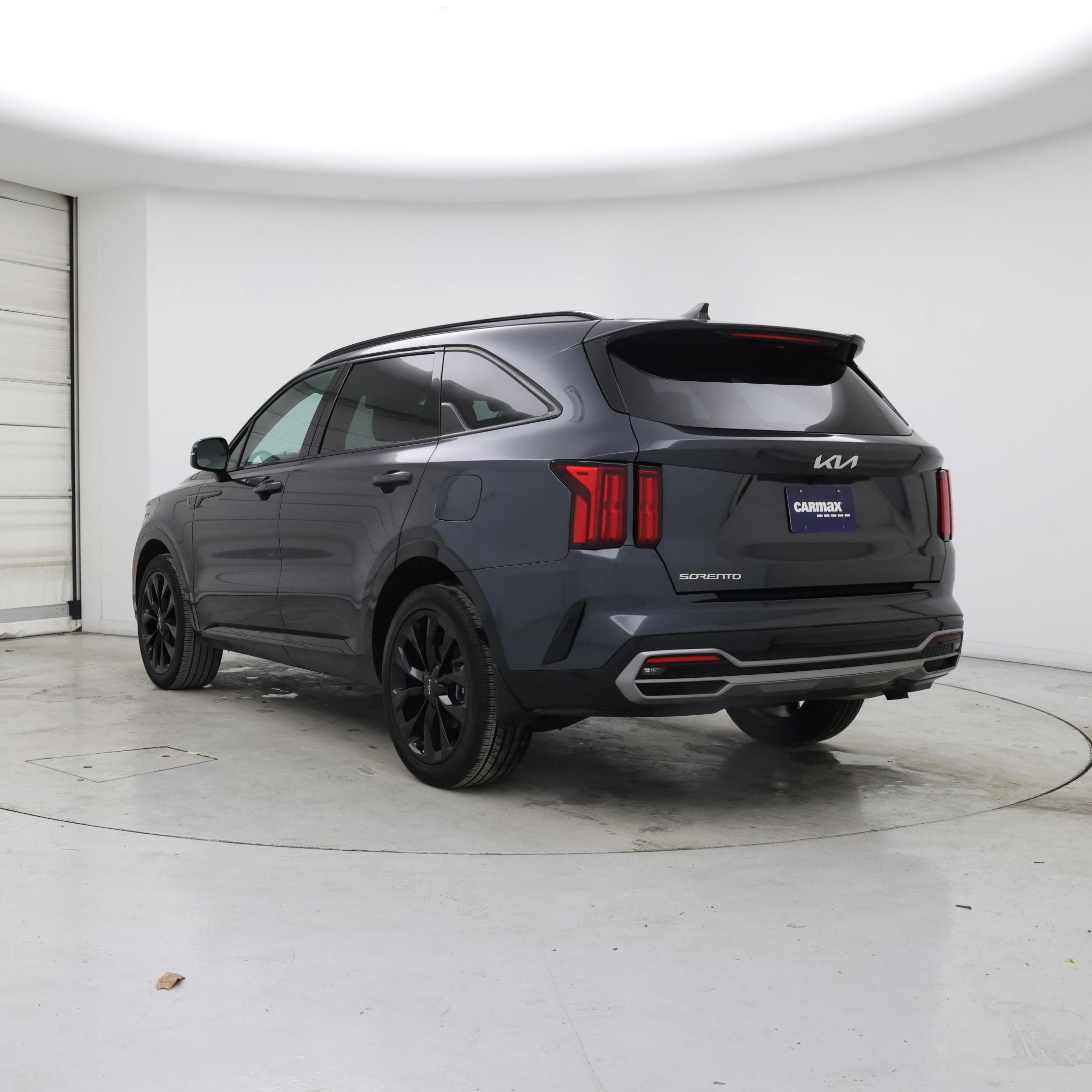 Thumbnail: 2023 Kia Sorento - 2