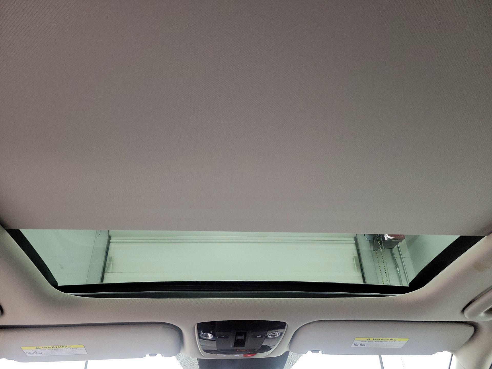 Thumbnail: 2023 Kia Sorento - 20