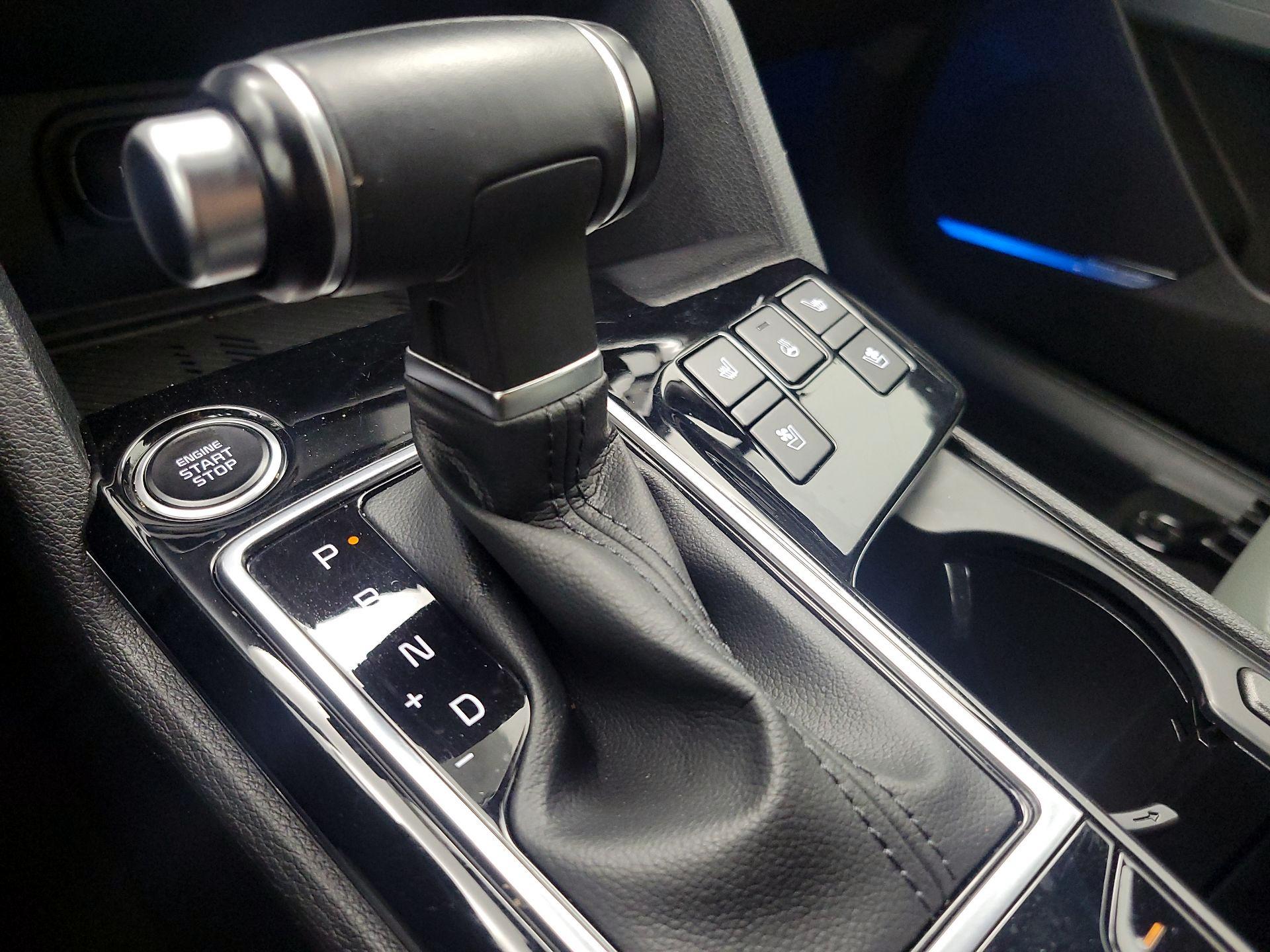 Thumbnail: 2023 Kia Sportage - 18