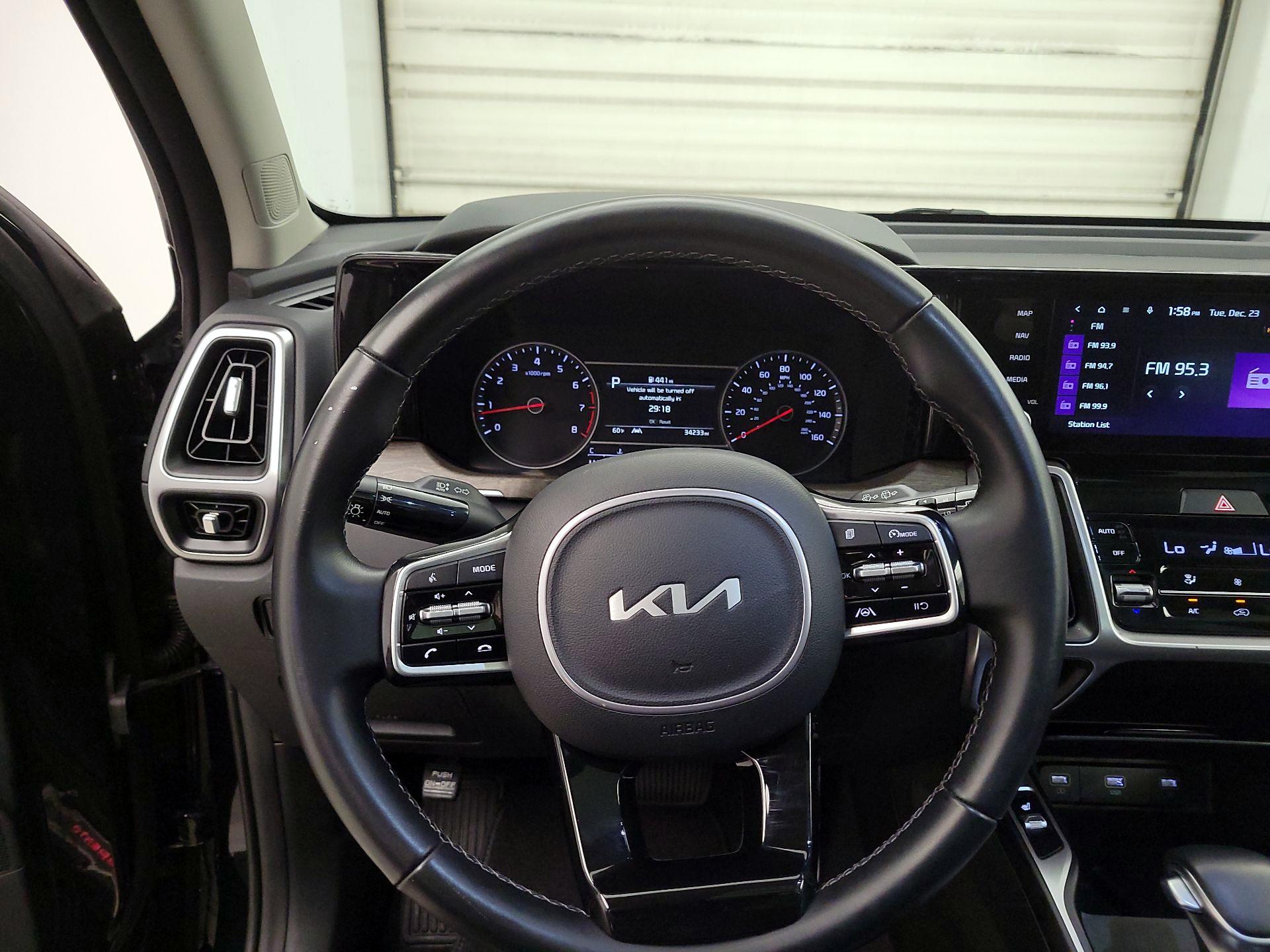 Thumbnail: 2022 Kia Sorento - 10