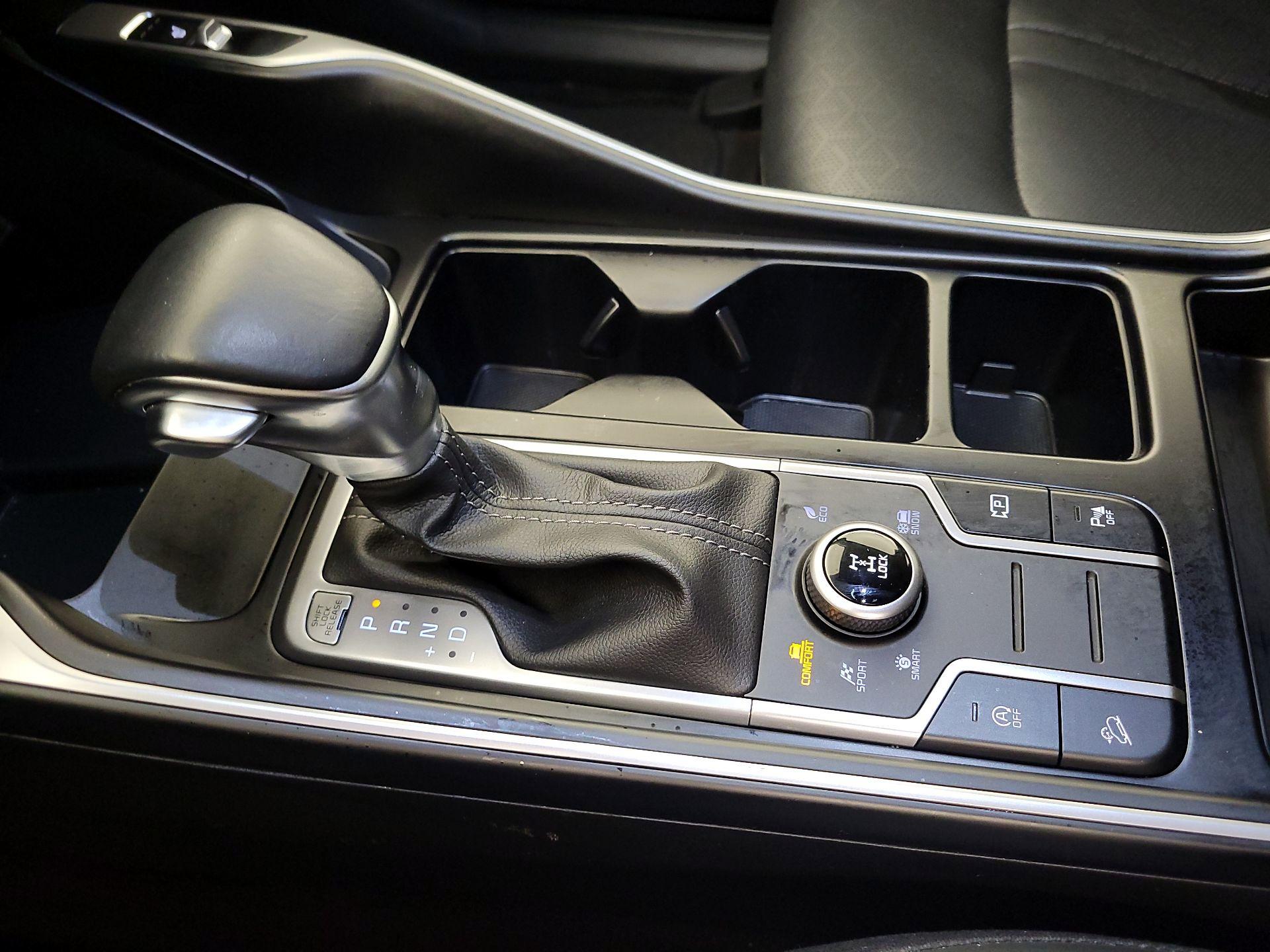 Thumbnail: 2022 Kia Sorento - 17